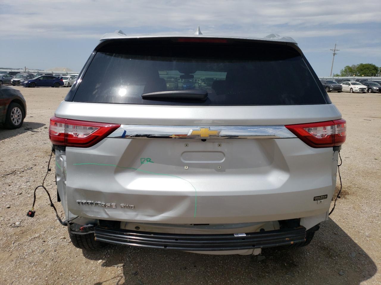 Photo 5 VIN: 1GNEVGKWXJJ248972 - CHEVROLET TRAVERSE 