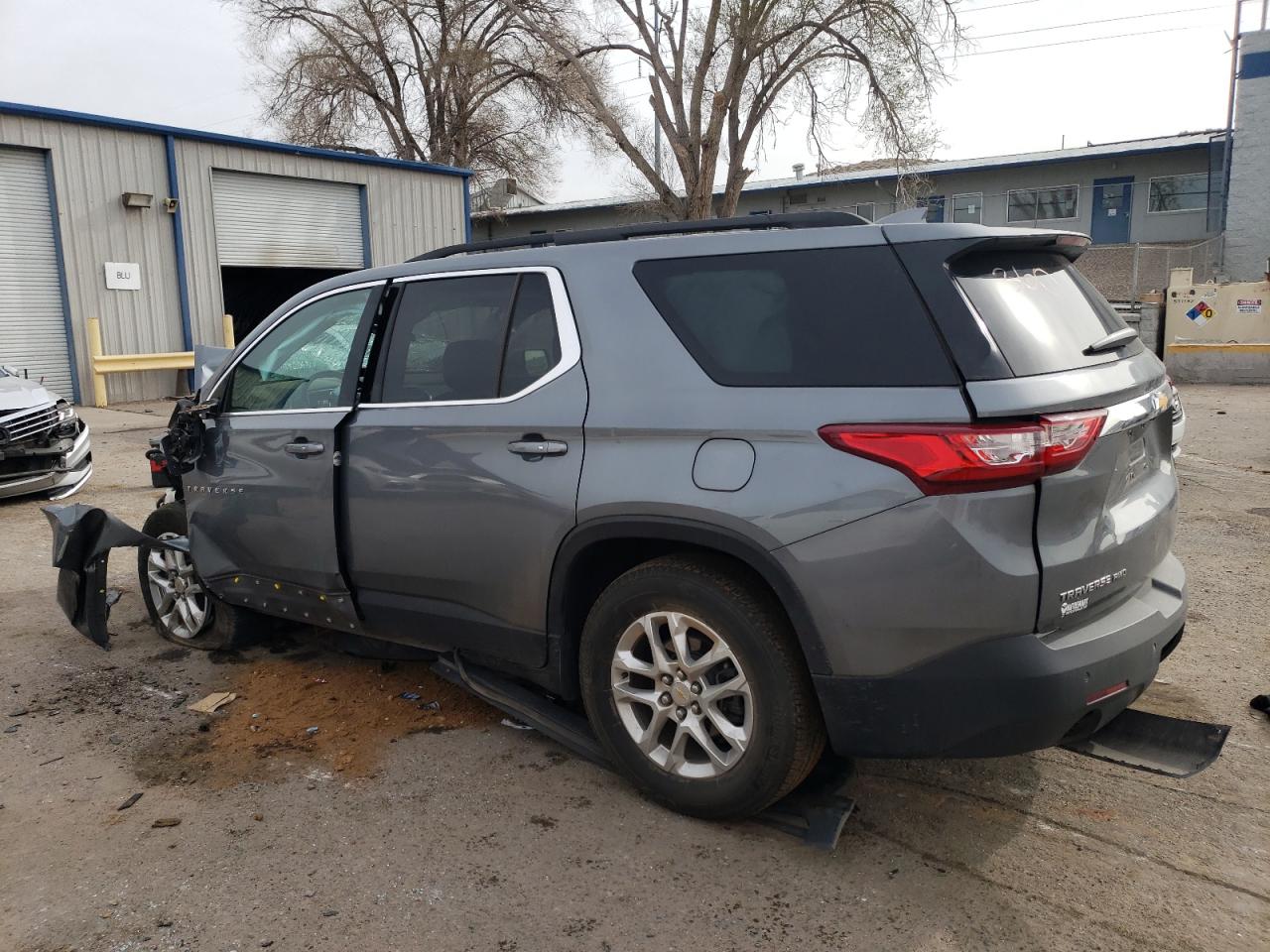 Photo 1 VIN: 1GNEVHKW1LJ270349 - CHEVROLET TRAVERSE 