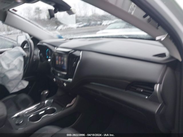 Photo 4 VIN: 1GNEVHKW3KJ136912 - CHEVROLET TRAVERSE 