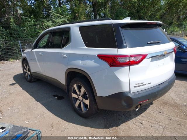 Photo 2 VIN: 1GNEVHKW3KJ247721 - CHEVROLET TRAVERSE 