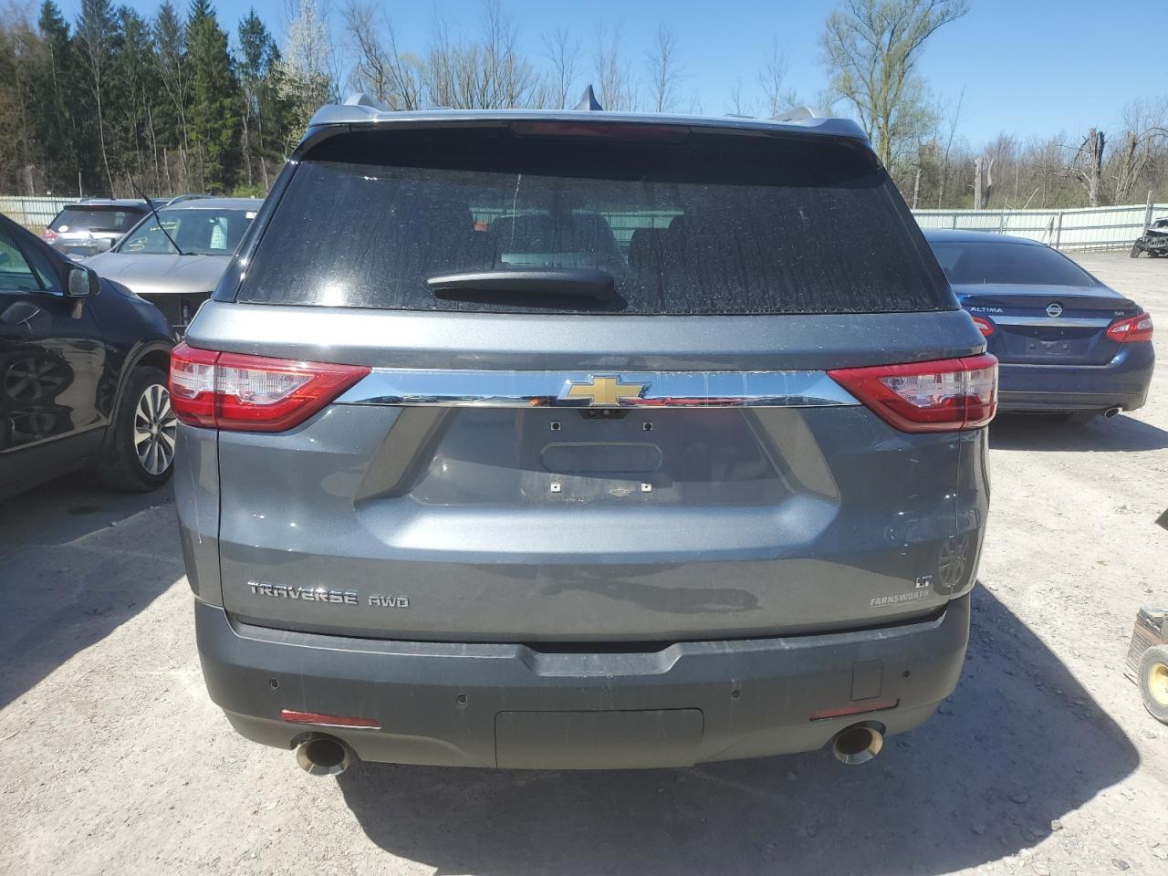 Photo 5 VIN: 1GNEVHKW6JJ163777 - CHEVROLET TRAVERSE 