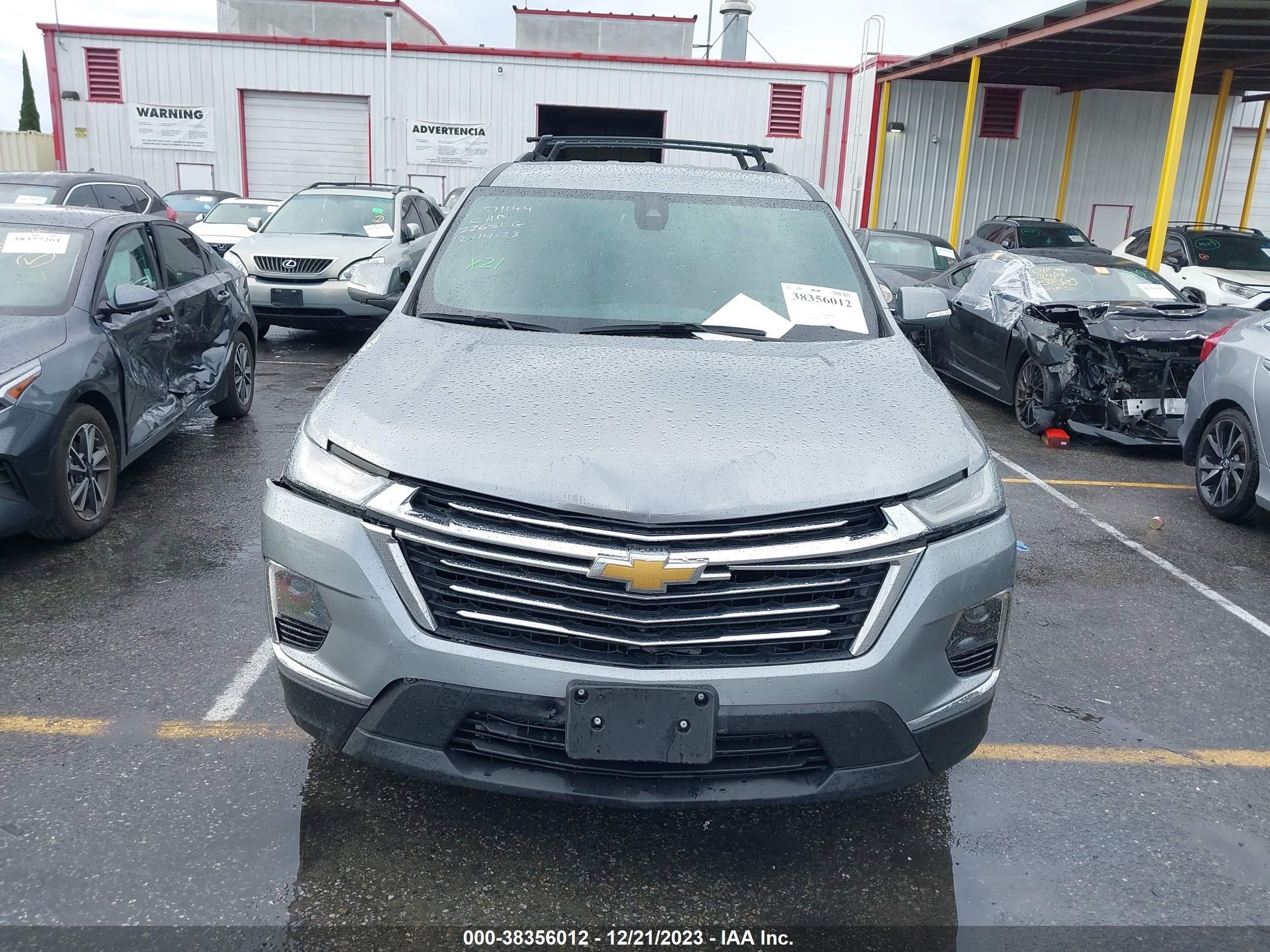 Photo 11 VIN: 1GNEVHKW6PJ154103 - CHEVROLET TRAVERSE 