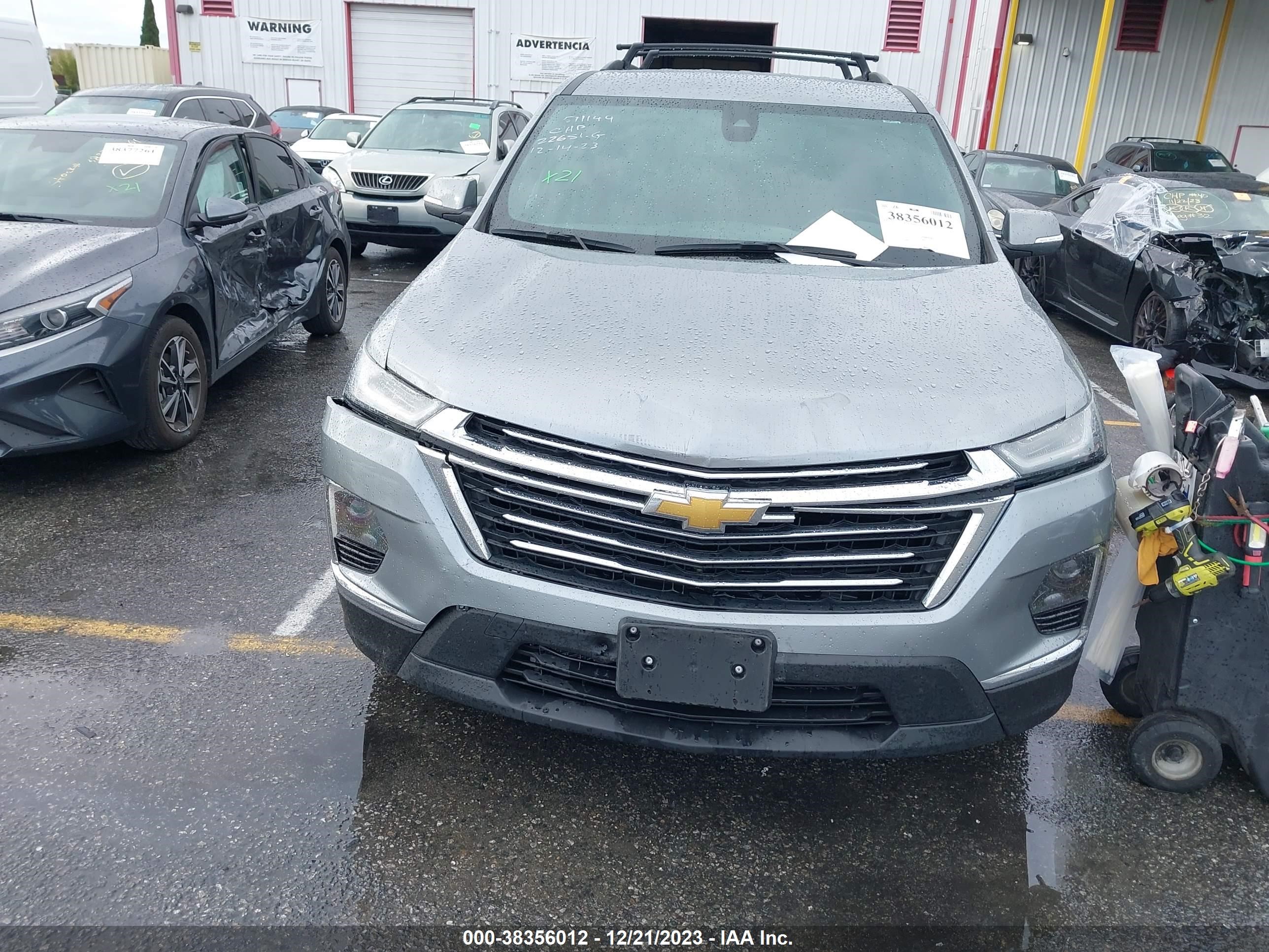 Photo 6 VIN: 1GNEVHKW6PJ154103 - CHEVROLET TRAVERSE 