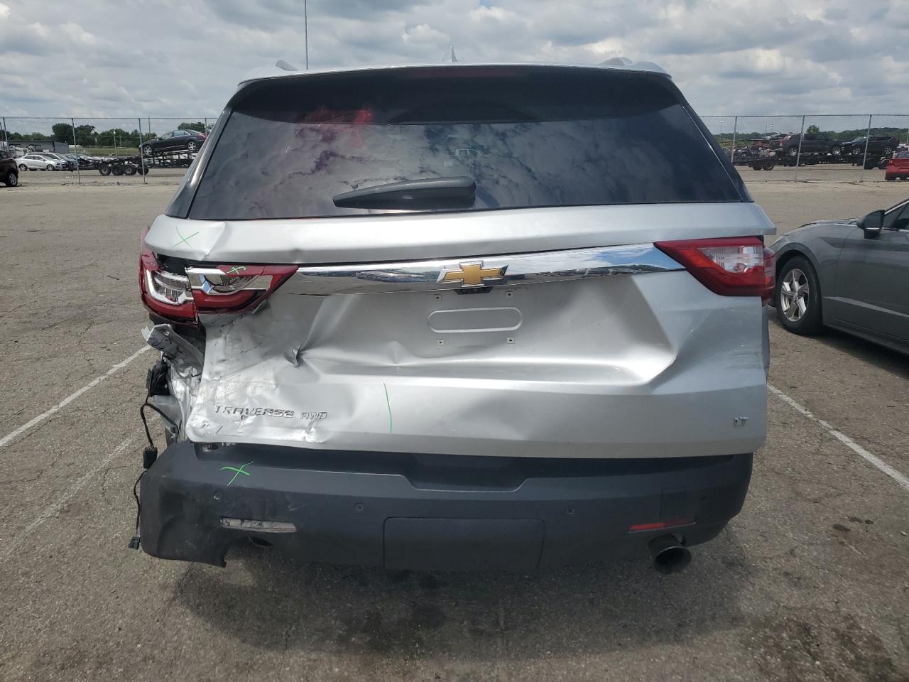 Photo 5 VIN: 1GNEVHKW8JJ209478 - CHEVROLET TRAVERSE 