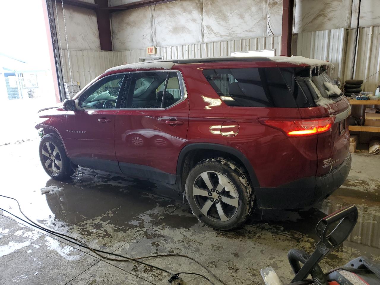 Photo 1 VIN: 1GNEVHKW8LJ208267 - CHEVROLET TRAVERSE 