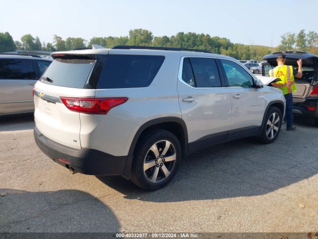 Photo 3 VIN: 1GNEVHKW9KJ257590 - CHEVROLET TRAVERSE 