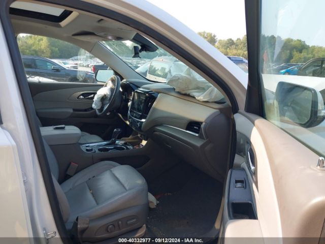 Photo 4 VIN: 1GNEVHKW9KJ257590 - CHEVROLET TRAVERSE 