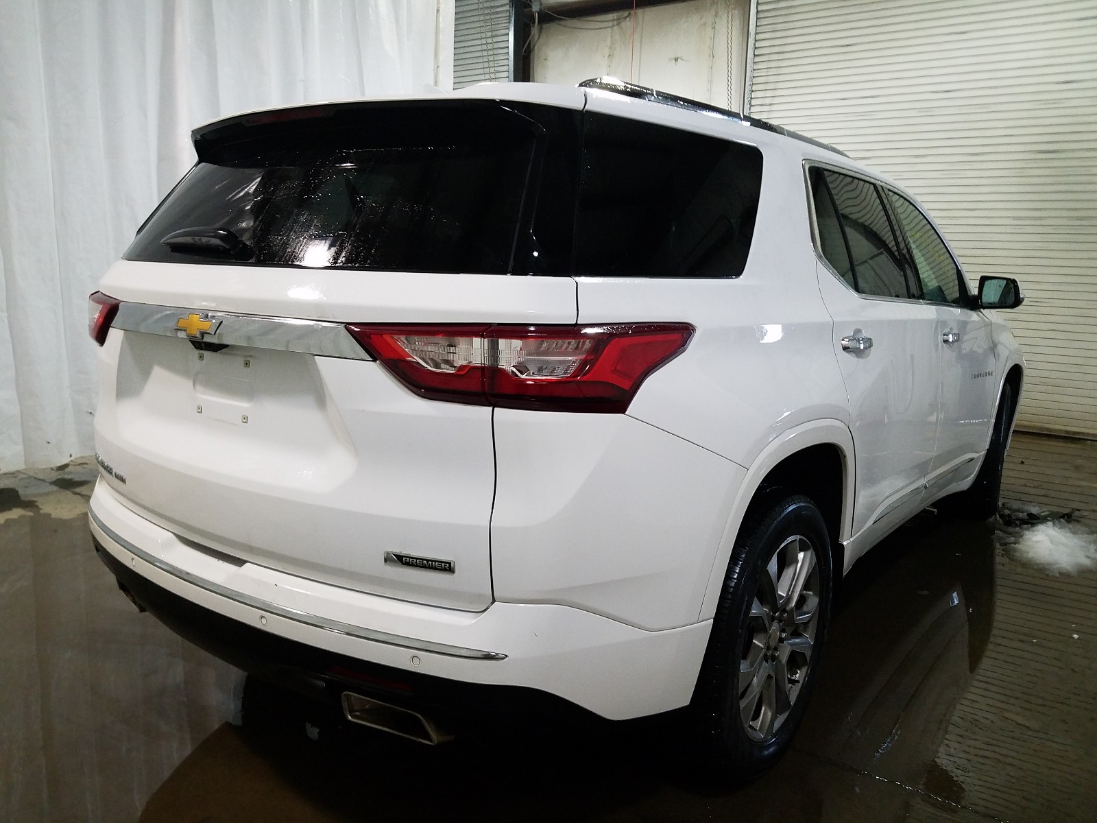 Photo 3 VIN: 1GNEVJKW1JJ250865 - CHEVROLET TRAVERSE P 