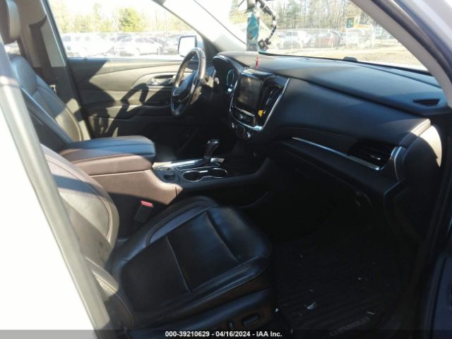 Photo 4 VIN: 1GNEVJKW3JJ172847 - CHEVROLET TRAVERSE 