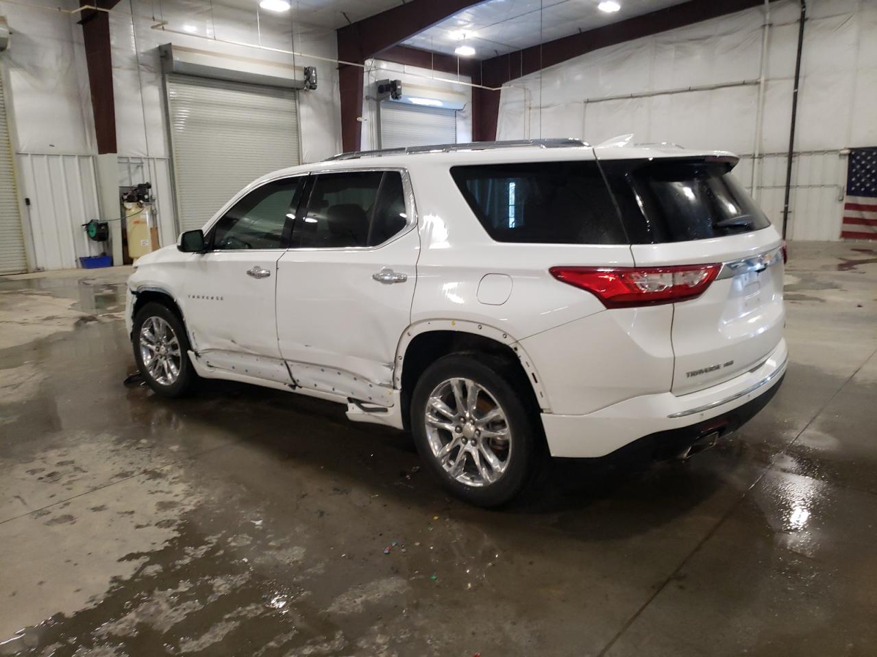 Photo 1 VIN: 1GNEVJKW4KJ261148 - CHEVROLET TRAVERSE 