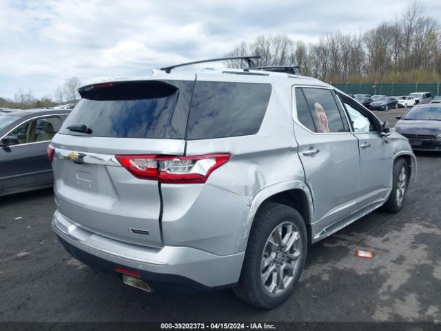 Photo 3 VIN: 1GNEVJKW5JJ228545 - CHEVROLET TRAVERSE 