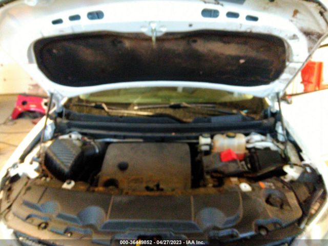 Photo 9 VIN: 1GNEVJKW7JJ263667 - CHEVROLET TRAVERSE 