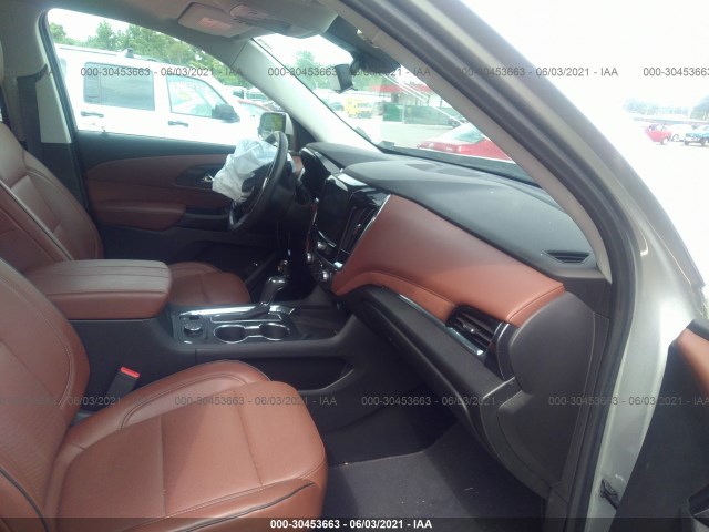 Photo 4 VIN: 1GNEVJKW8KJ114105 - CHEVROLET TRAVERSE 