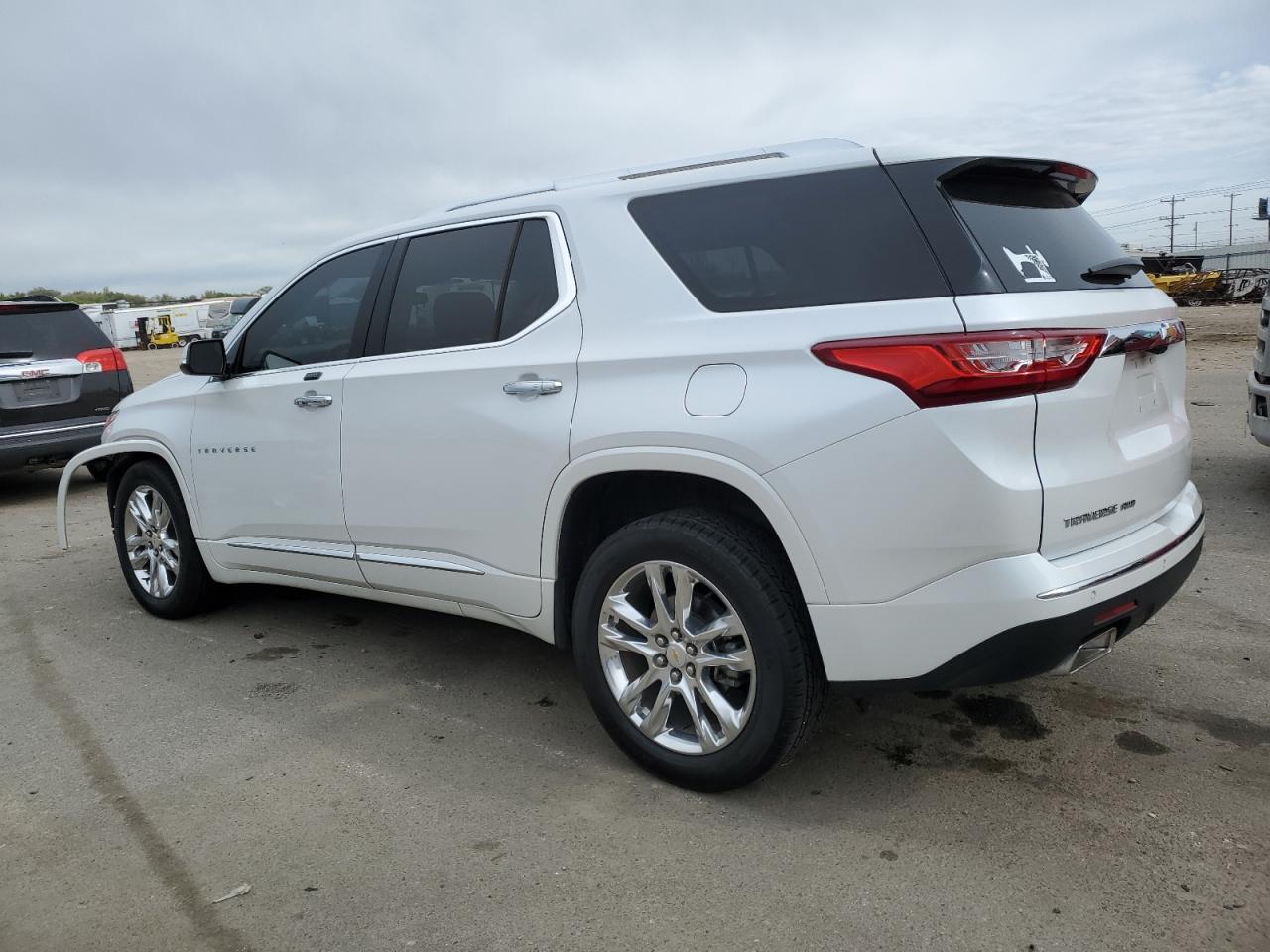 Photo 1 VIN: 1GNEVKKW2JJ259726 - CHEVROLET TRAVERSE 