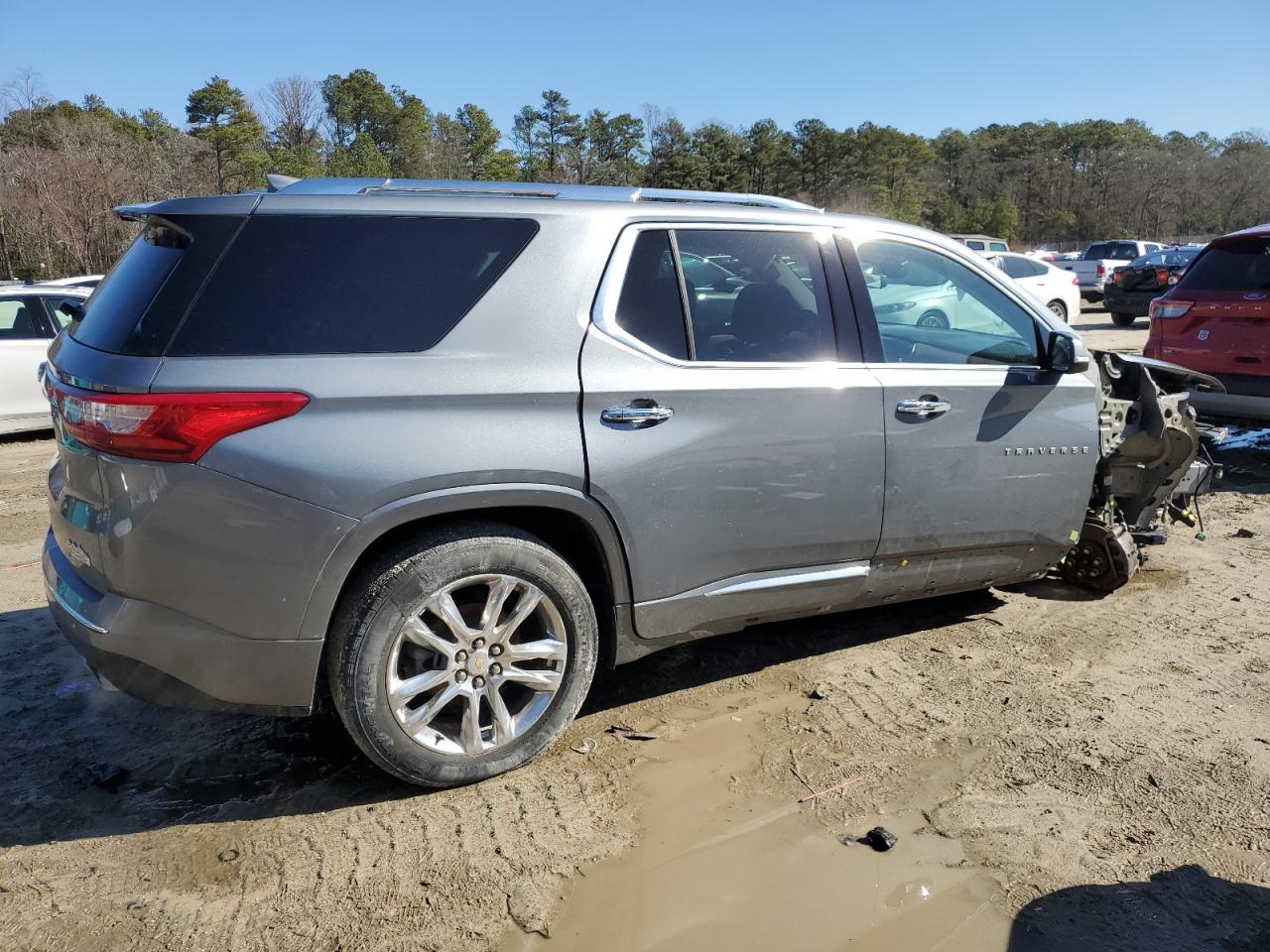 Photo 2 VIN: 1GNEVKKW5JJ116740 - CHEVROLET TRAVERSE 