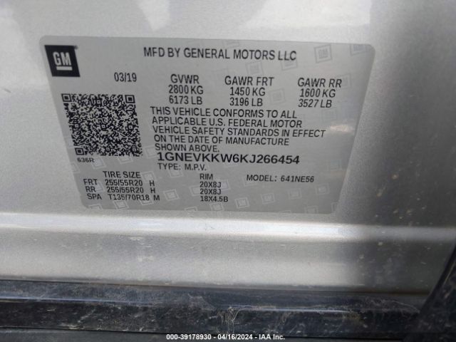 Photo 8 VIN: 1GNEVKKW6KJ266454 - CHEVROLET TRAVERSE 