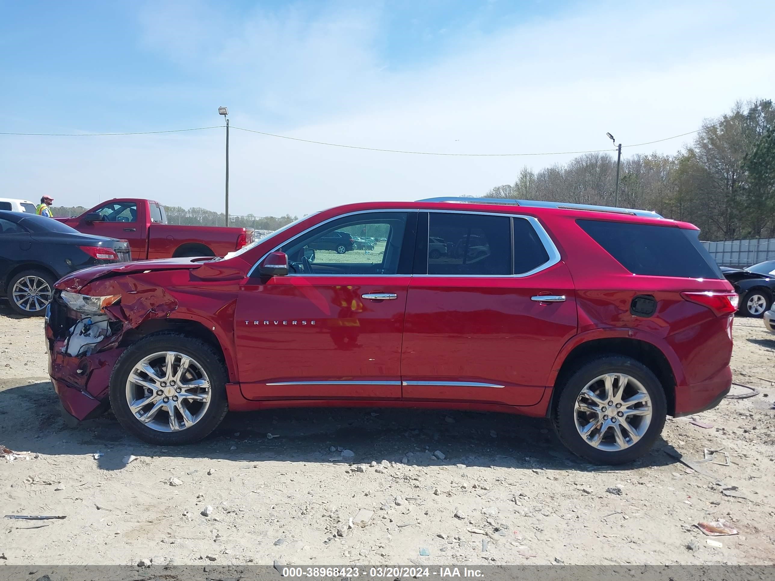 Photo 13 VIN: 1GNEVNKW9MJ127777 - CHEVROLET TRAVERSE 