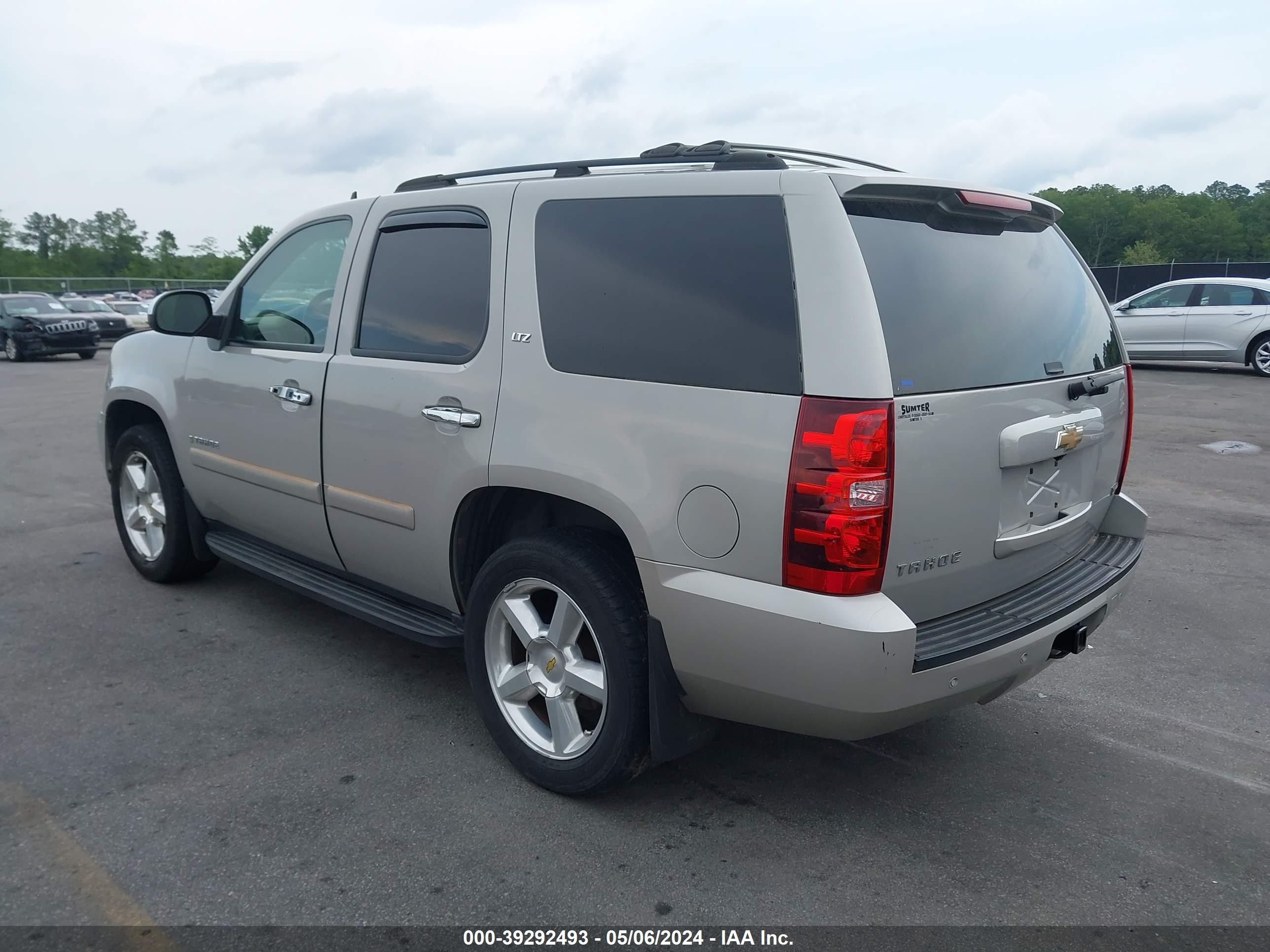 Photo 2 VIN: 1GNFC13007J253303 - CHEVROLET TAHOE 