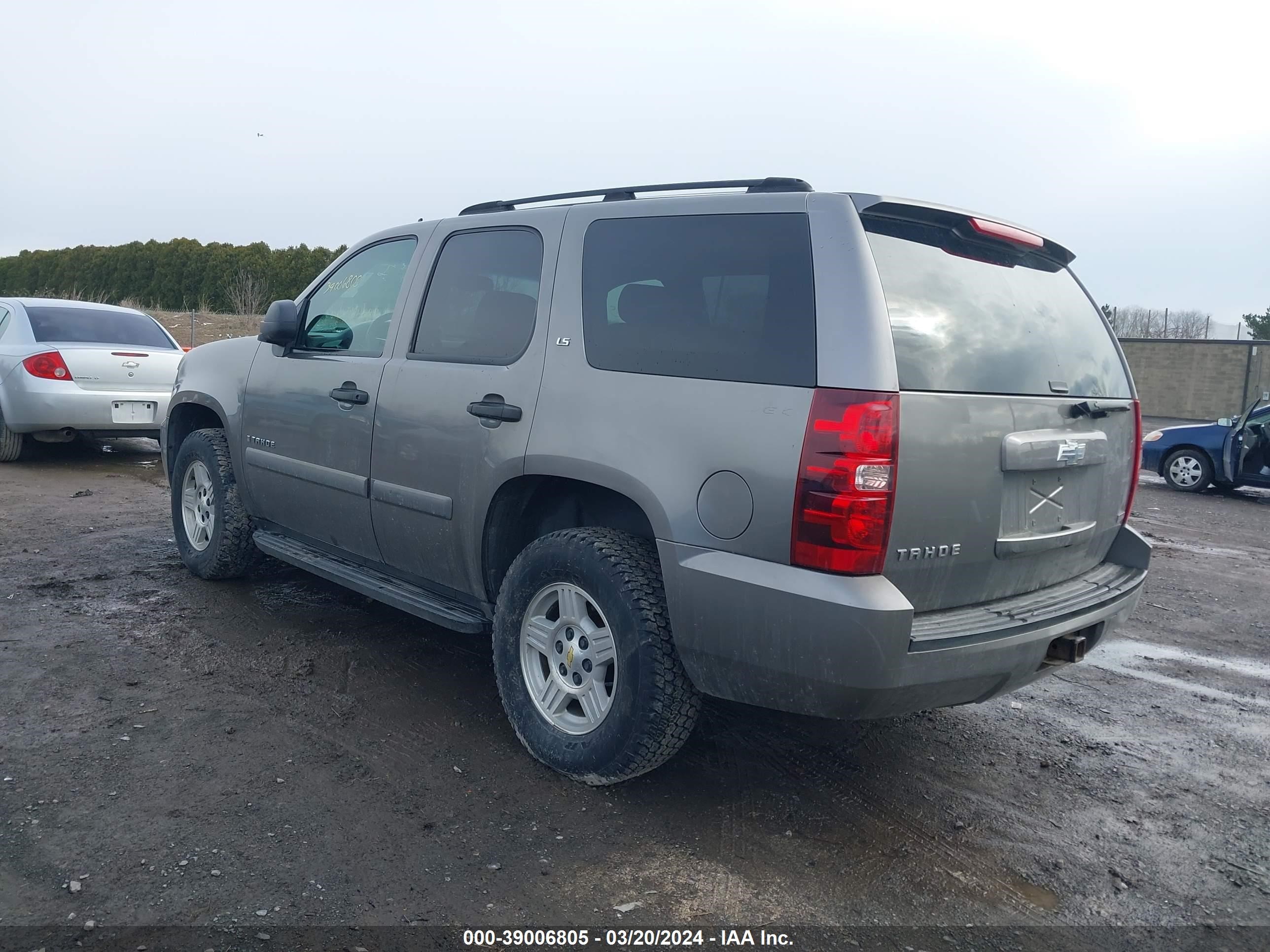 Photo 2 VIN: 1GNFC13007R247650 - CHEVROLET TAHOE 