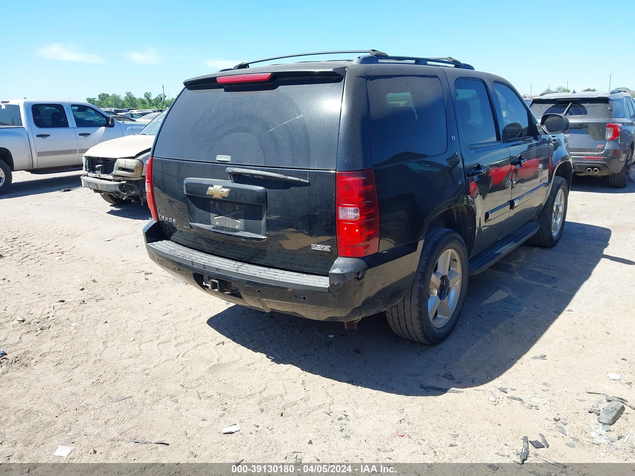 Photo 3 VIN: 1GNFC13007R414427 - CHEVROLET TAHOE 