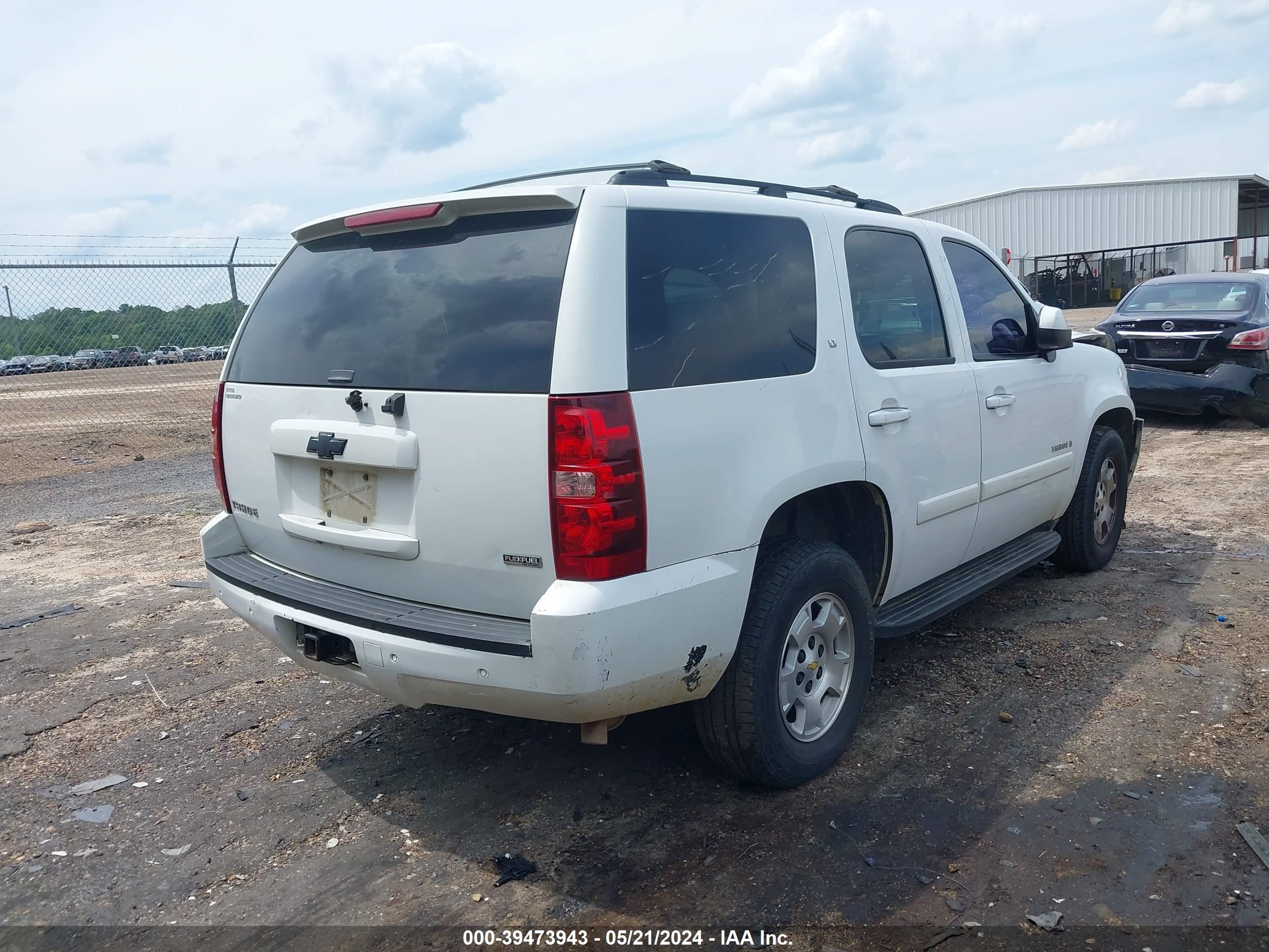 Photo 3 VIN: 1GNFC13007R421197 - CHEVROLET TAHOE 