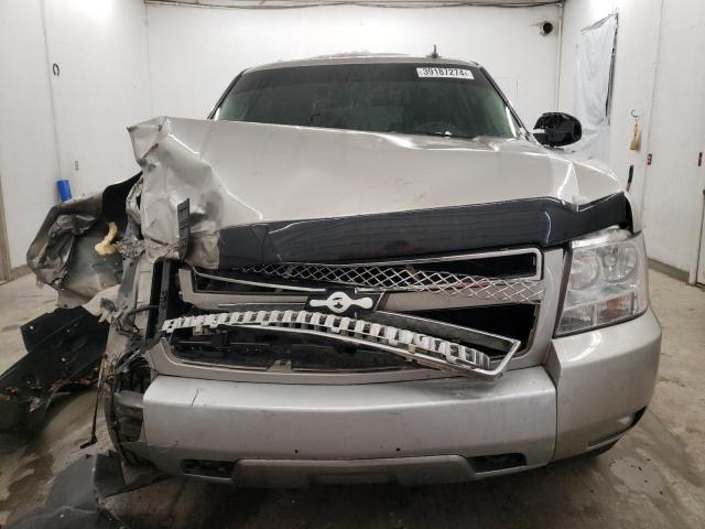 Photo 4 VIN: 1GNFC13007R425007 - CHEVROLET TAHOE 