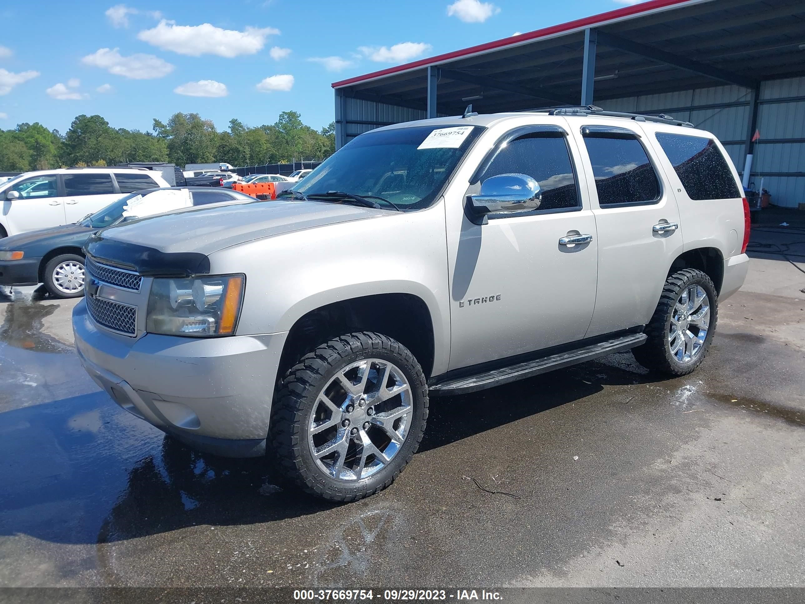 Photo 1 VIN: 1GNFC13017J334424 - CHEVROLET TAHOE 