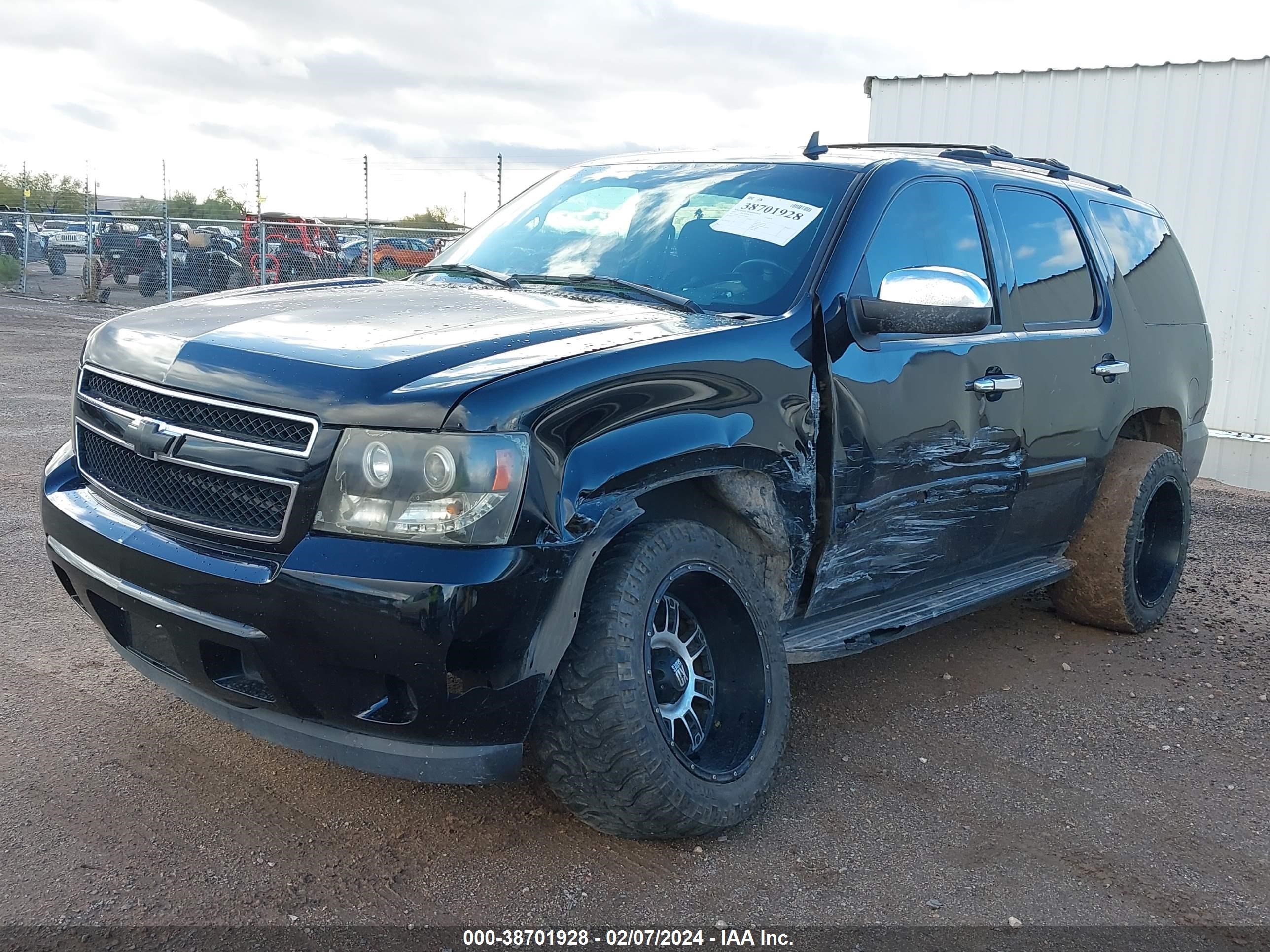 Photo 1 VIN: 1GNFC13017R333453 - CHEVROLET TAHOE 