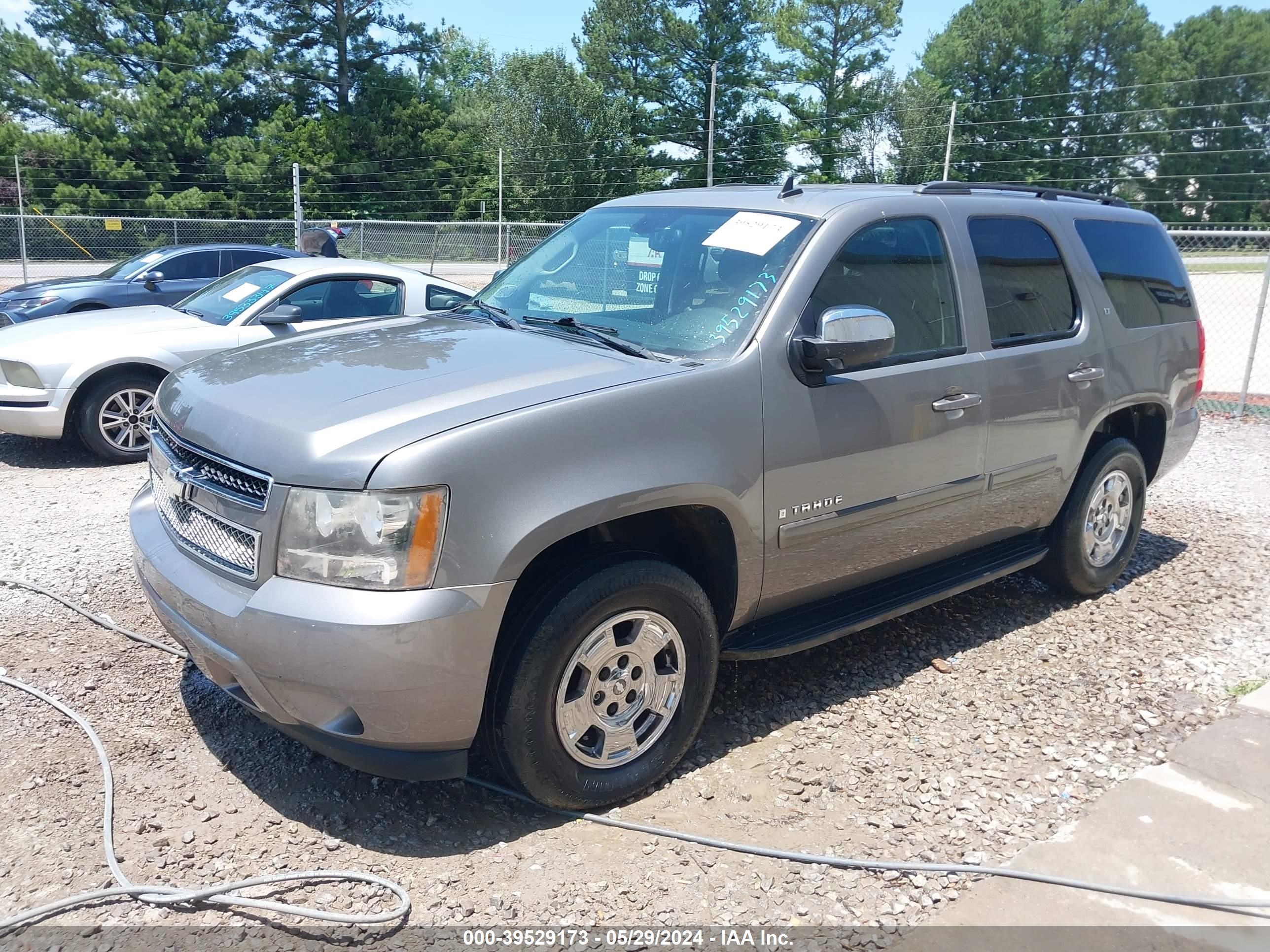 Photo 1 VIN: 1GNFC13018J199298 - CHEVROLET TAHOE 