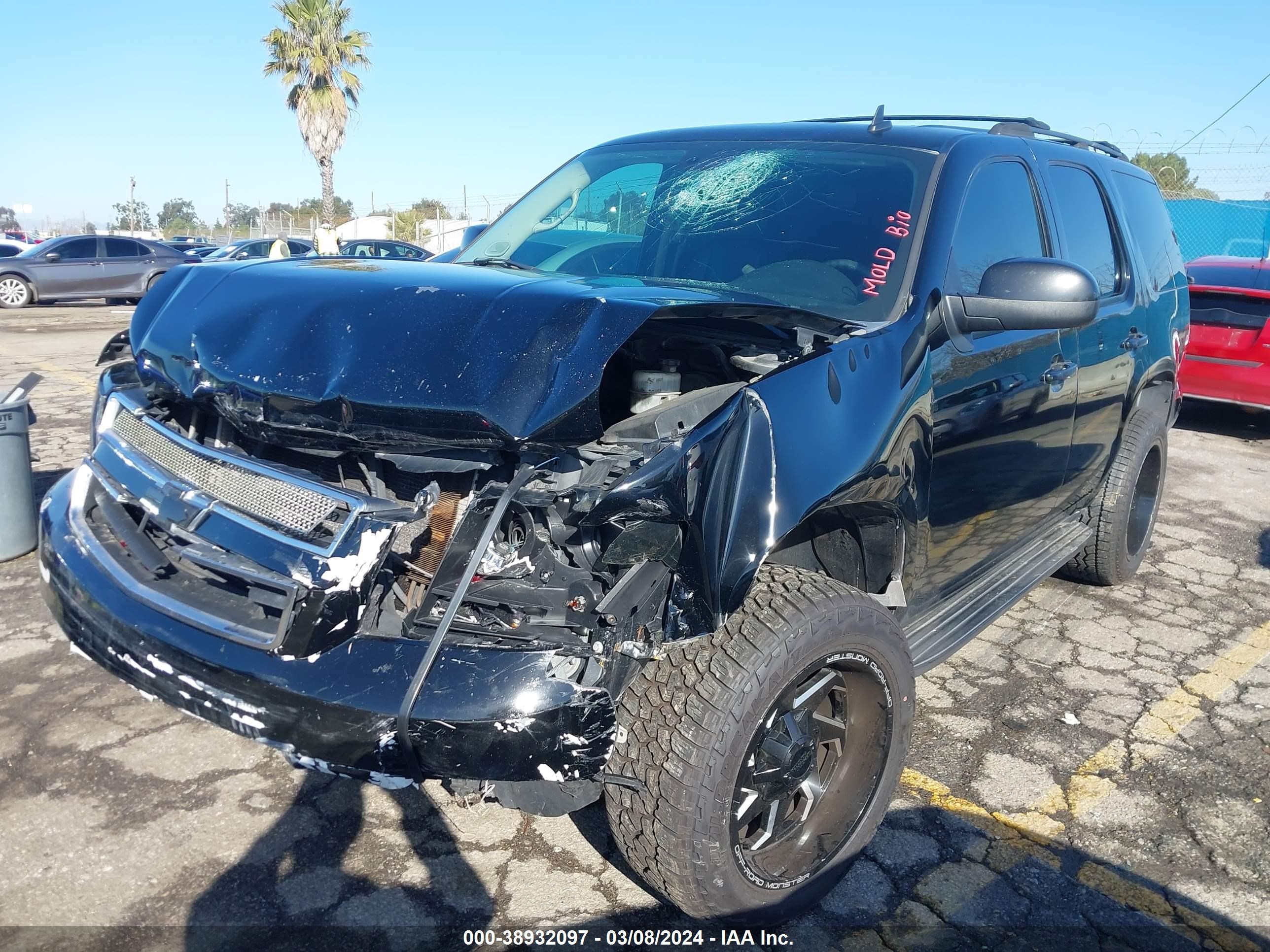 Photo 5 VIN: 1GNFC13027R173017 - CHEVROLET TAHOE 