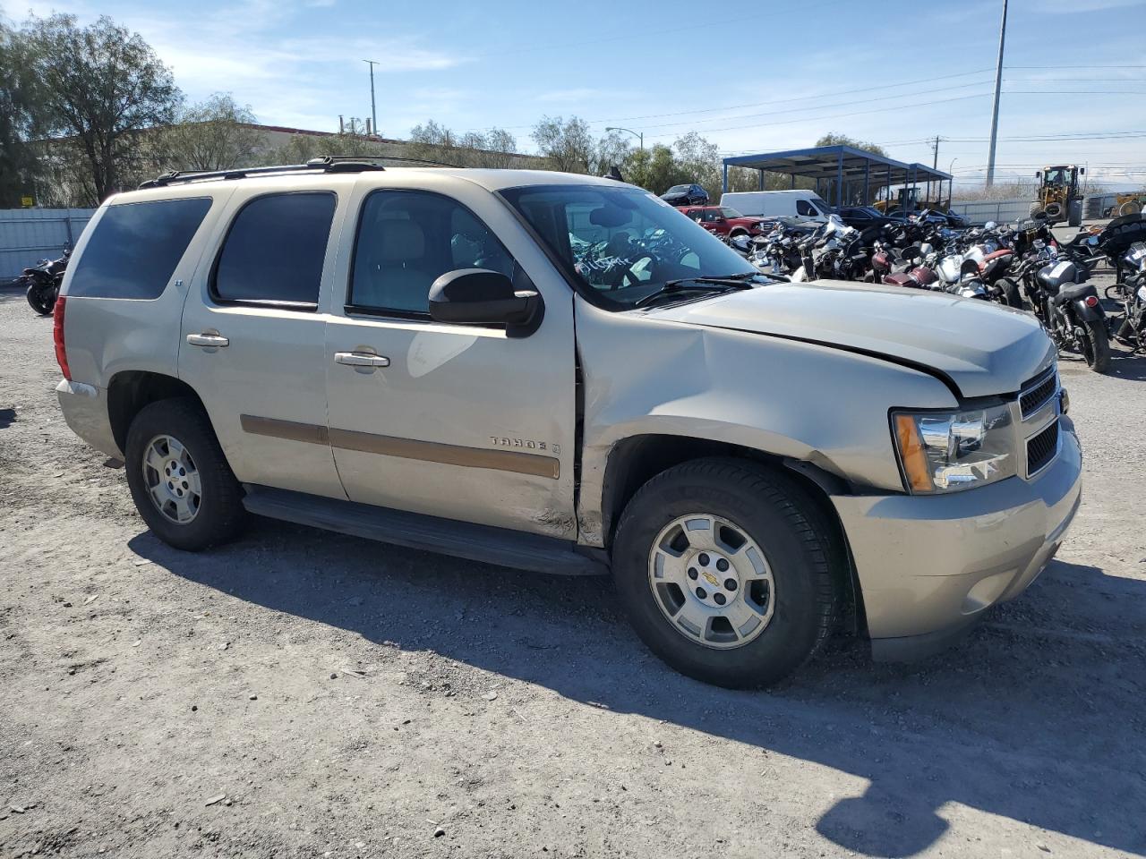 Photo 3 VIN: 1GNFC13027R186480 - CHEVROLET TAHOE 