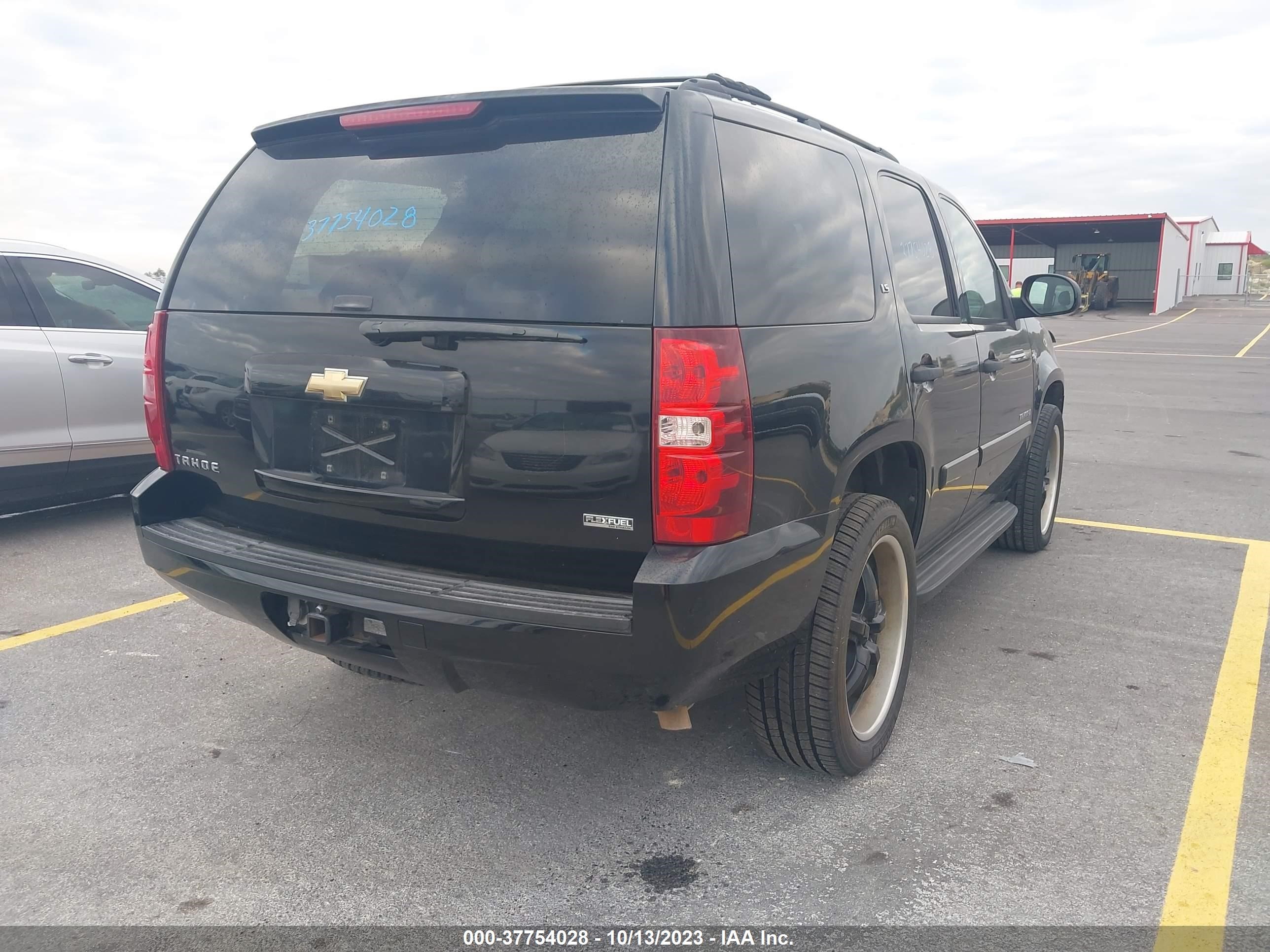 Photo 3 VIN: 1GNFC13027R366865 - CHEVROLET TAHOE 