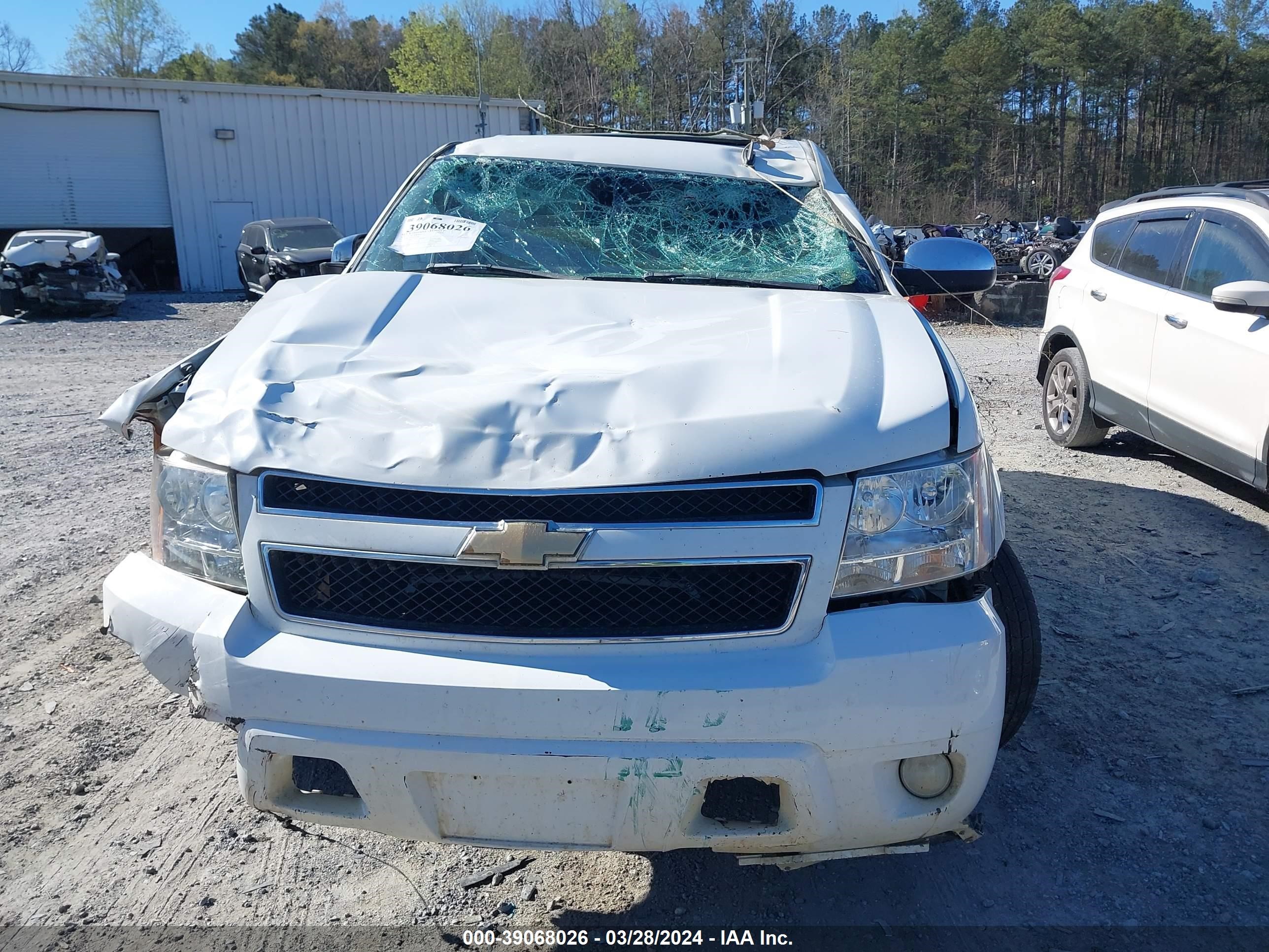 Photo 11 VIN: 1GNFC13037J225205 - CHEVROLET TAHOE 