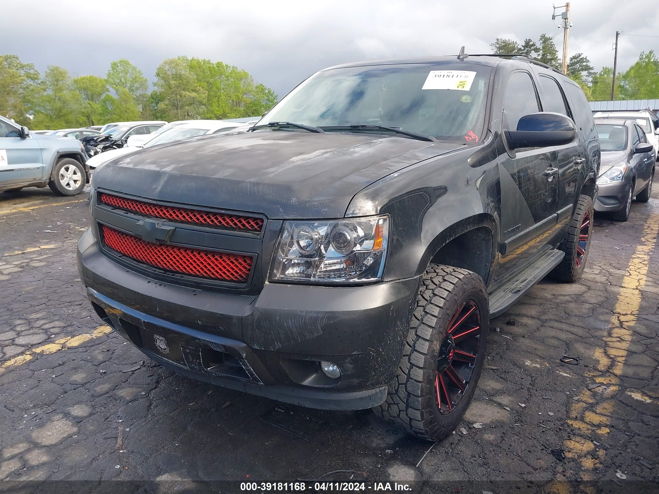 Photo 1 VIN: 1GNFC13038R174212 - CHEVROLET TAHOE 