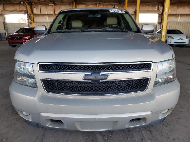 Photo 4 VIN: 1GNFC13047R143727 - CHEVROLET TAHOE 