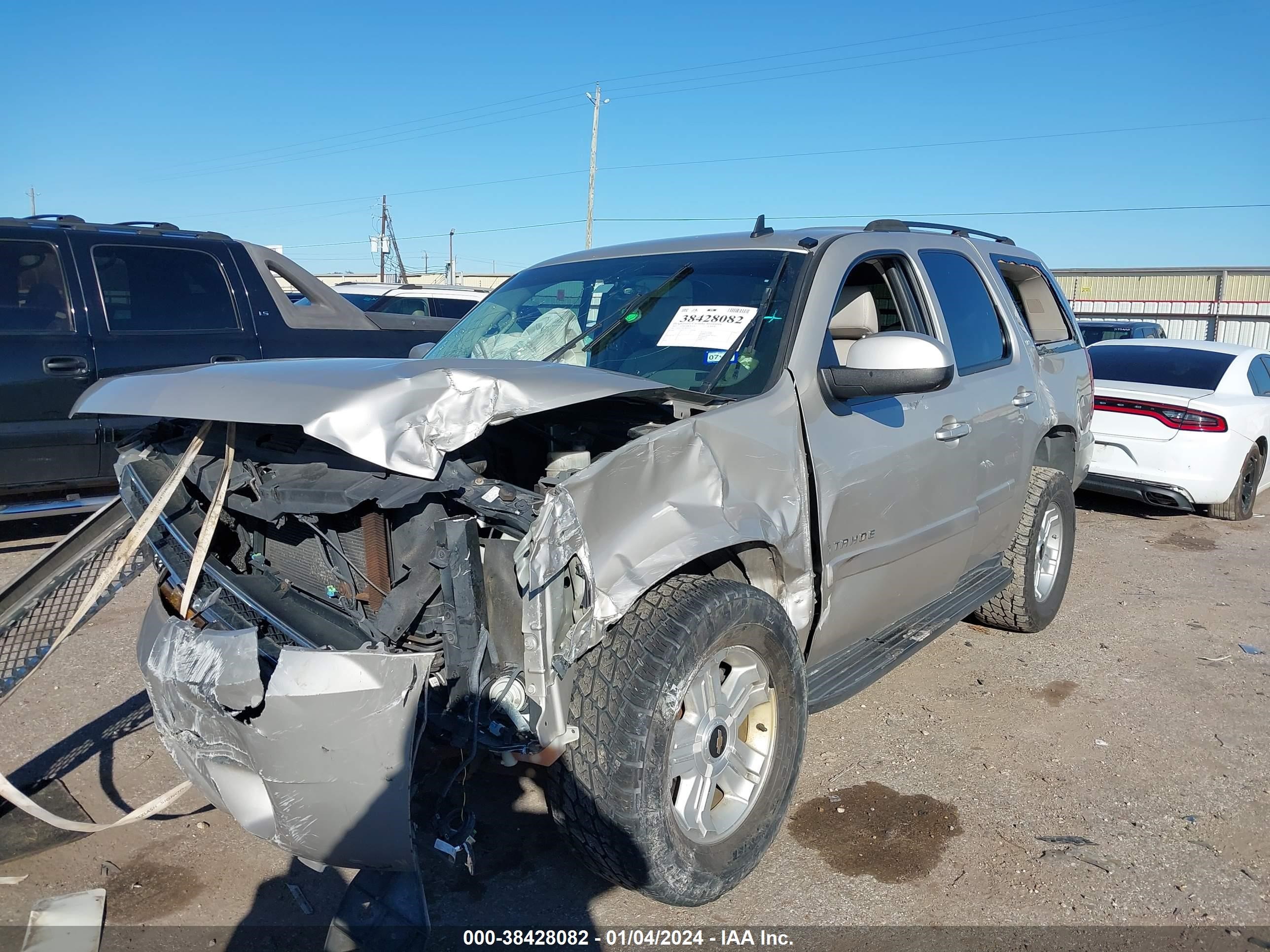 Photo 1 VIN: 1GNFC13047R253919 - CHEVROLET TAHOE 