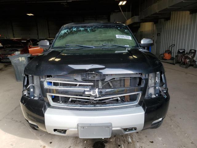 Photo 4 VIN: 1GNFC13047R427228 - CHEVROLET TAHOE 