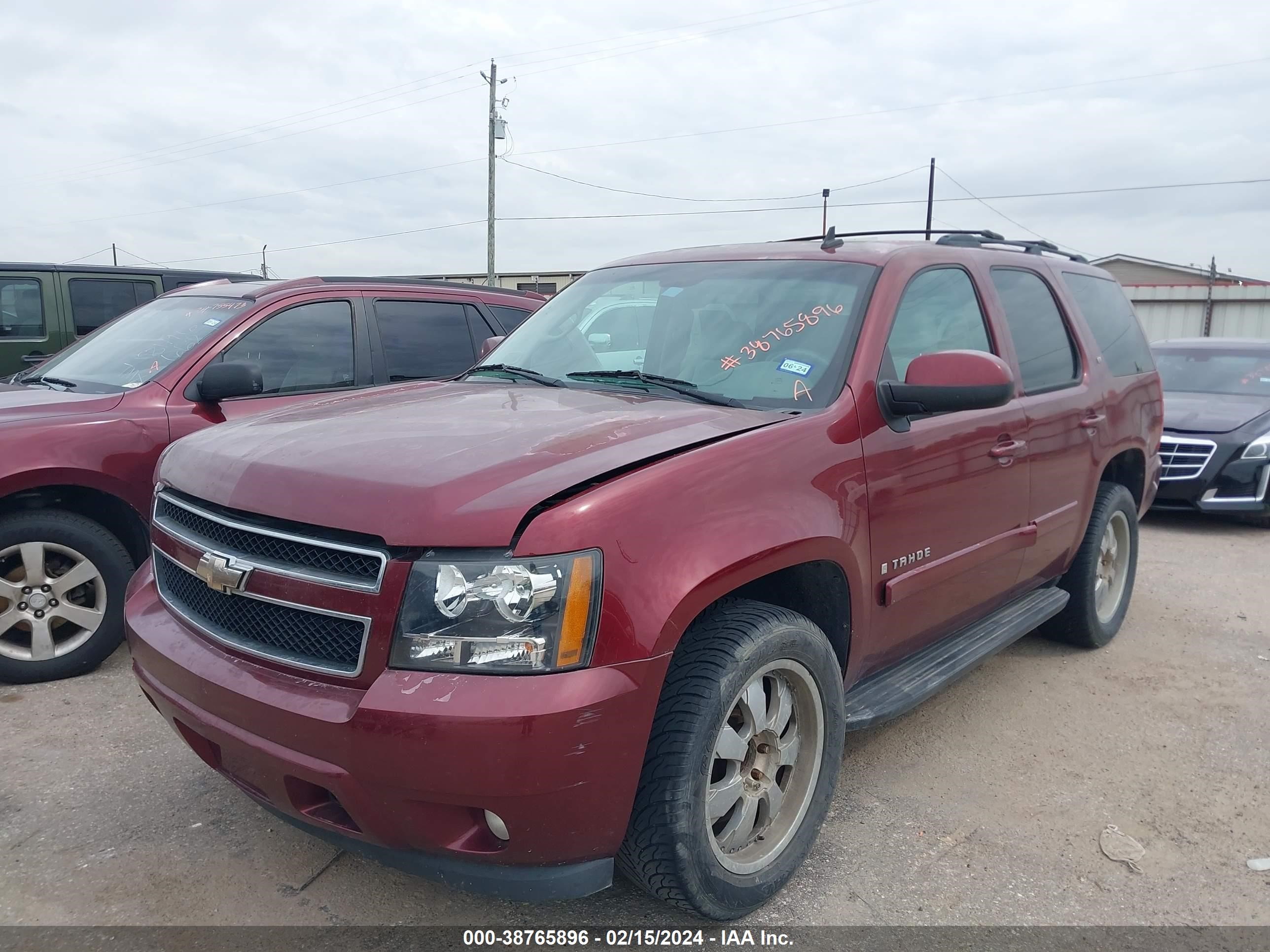 Photo 1 VIN: 1GNFC13068R210863 - CHEVROLET TAHOE 