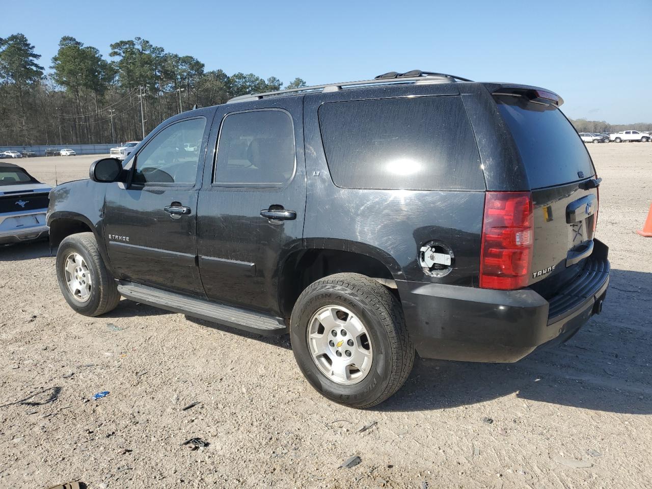 Photo 1 VIN: 1GNFC13068R242048 - CHEVROLET TAHOE 