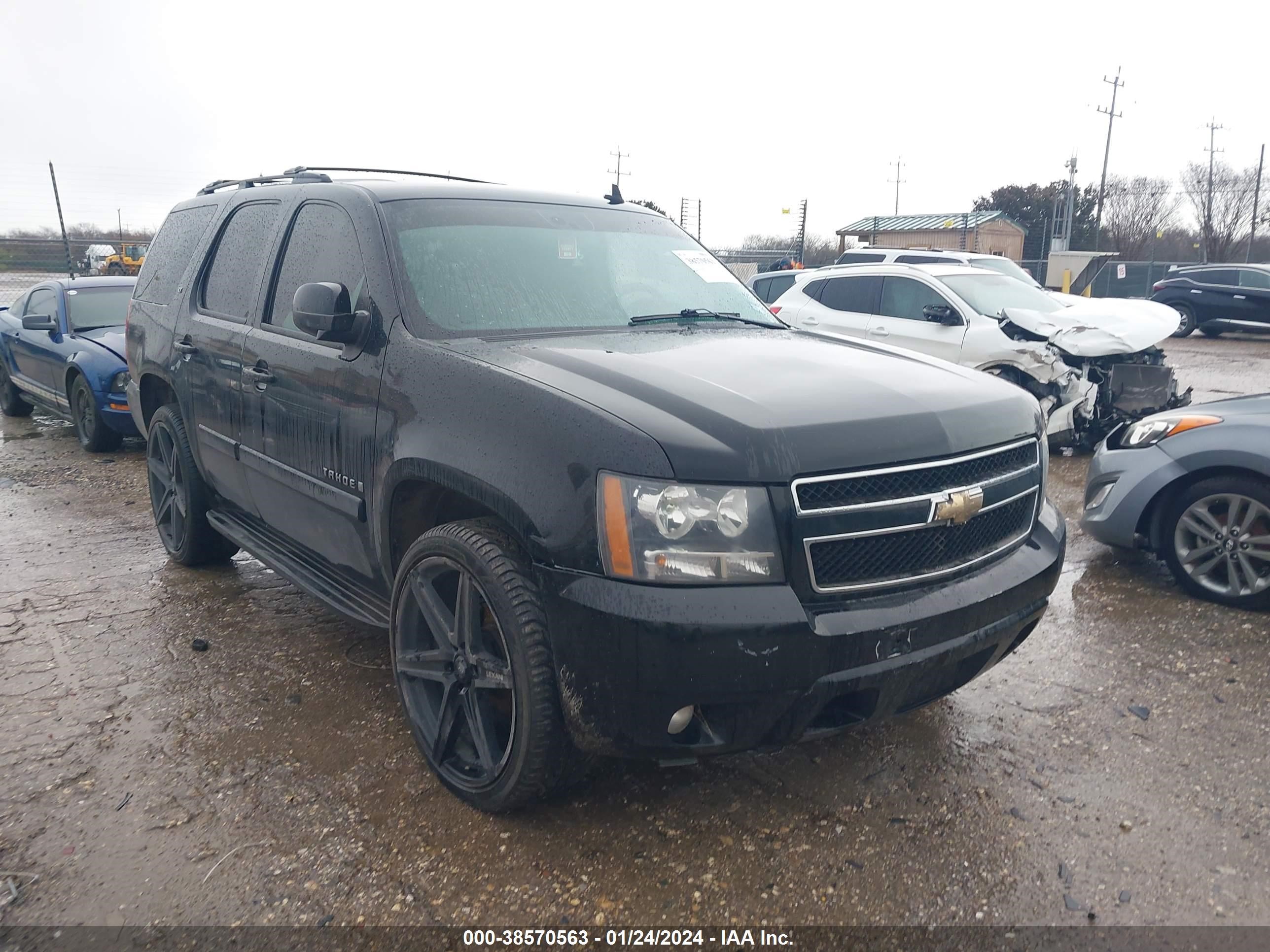 Photo 0 VIN: 1GNFC13088R246621 - CHEVROLET TAHOE 