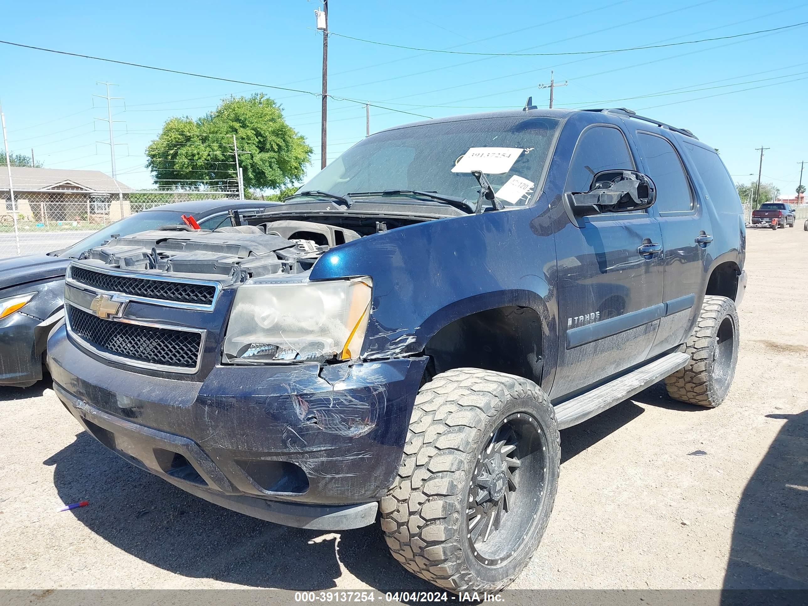 Photo 1 VIN: 1GNFC13097J403876 - CHEVROLET TAHOE 