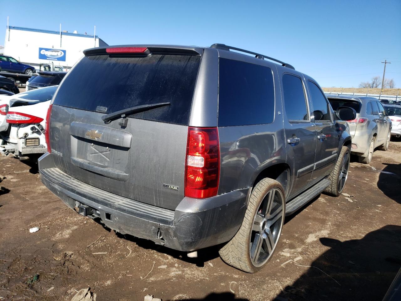 Photo 2 VIN: 1GNFC130X7J335653 - CHEVROLET TAHOE 