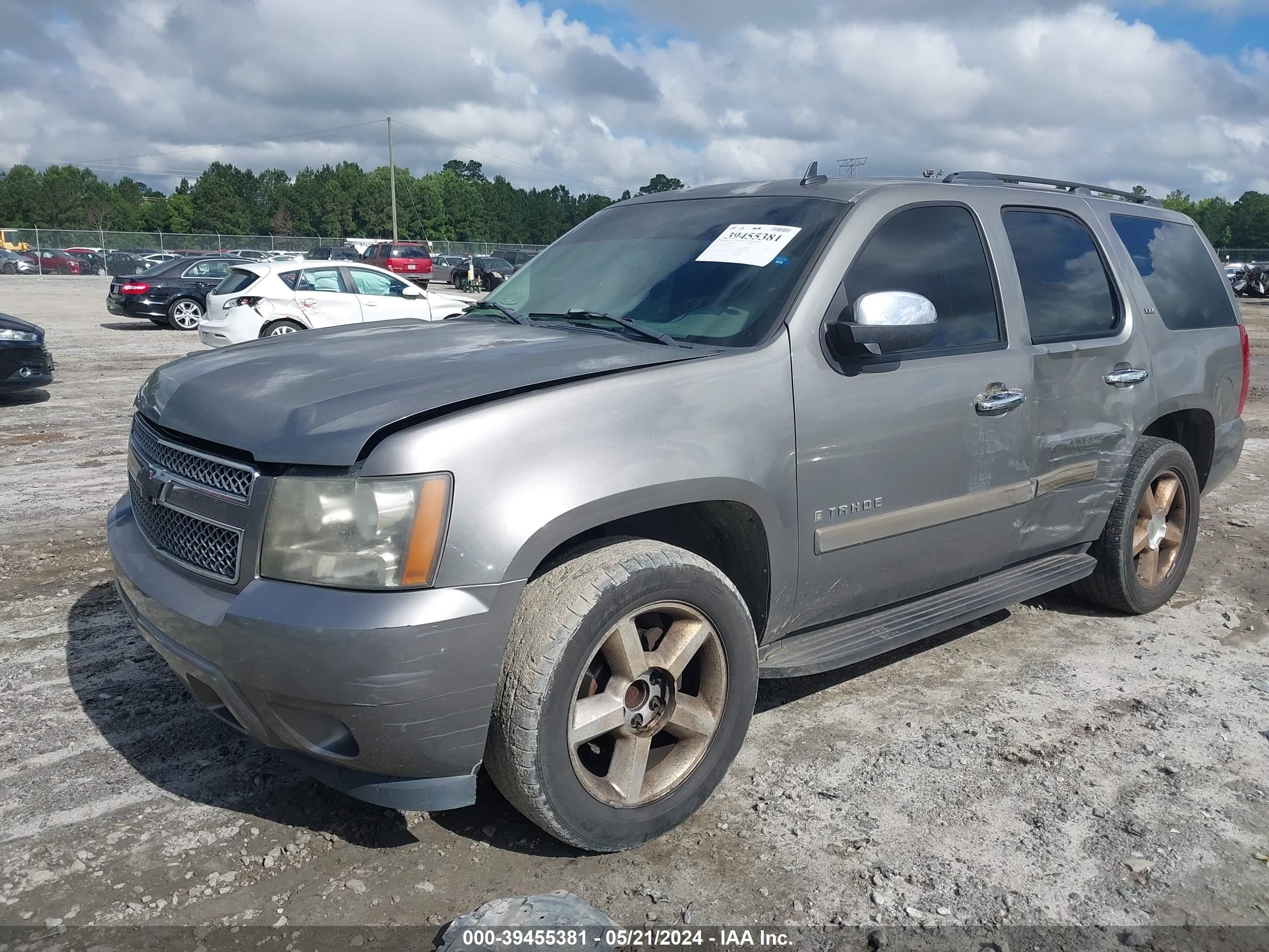 Photo 1 VIN: 1GNFC130X7J347995 - CHEVROLET TAHOE 