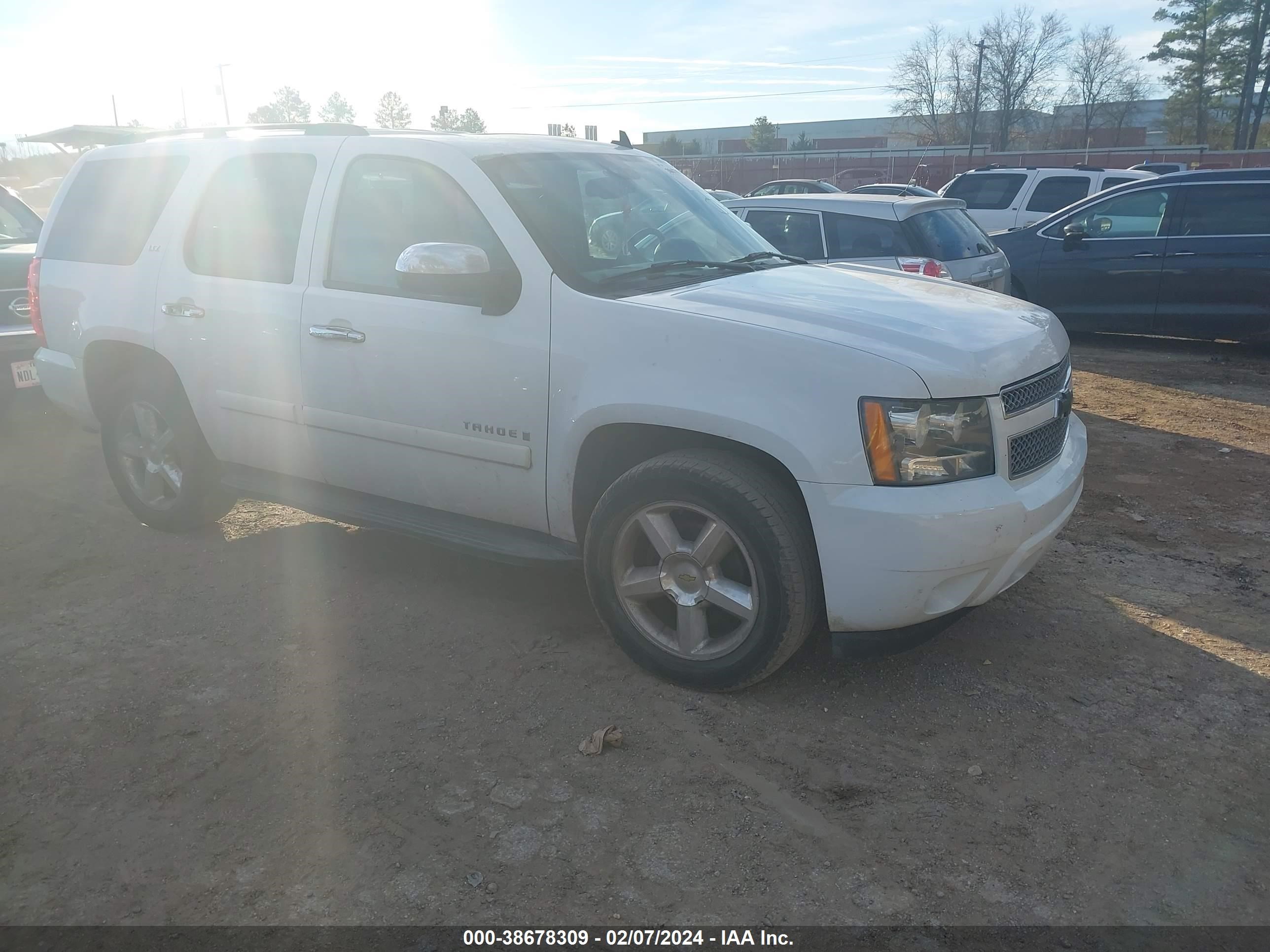 Photo 0 VIN: 1GNFC130X7R412989 - CHEVROLET TAHOE 