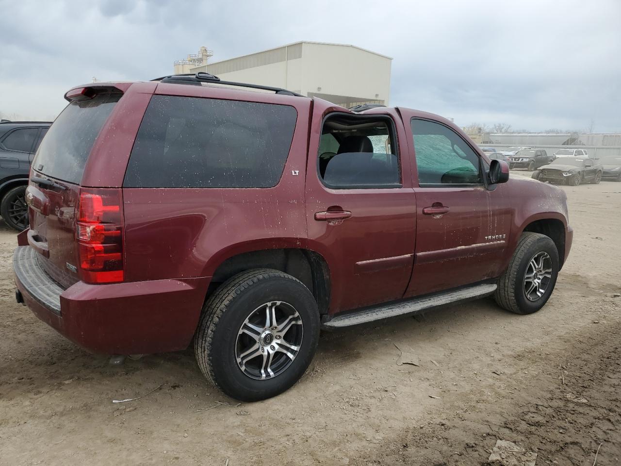 Photo 2 VIN: 1GNFC130X8J115060 - CHEVROLET TAHOE 