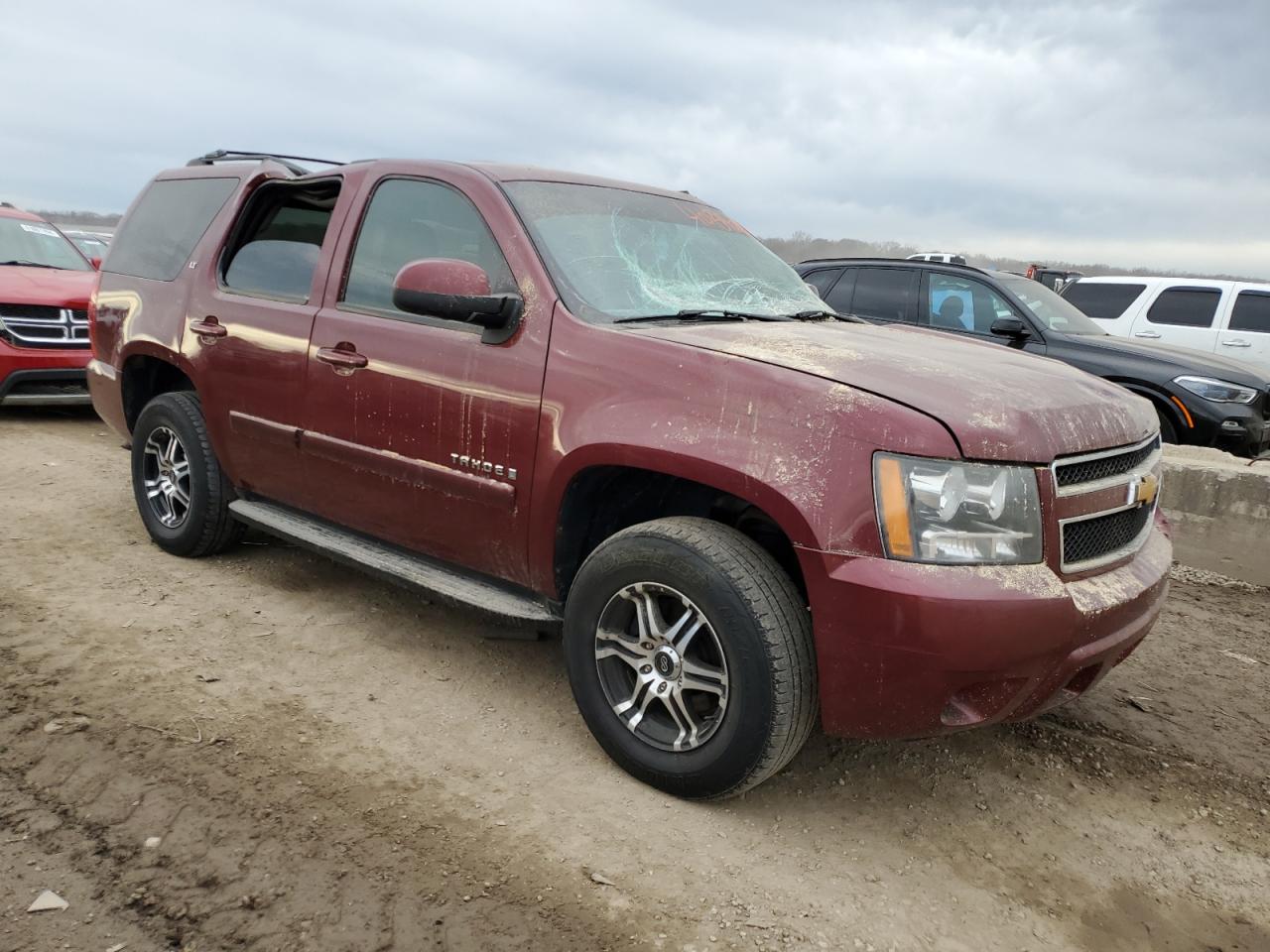 Photo 3 VIN: 1GNFC130X8J115060 - CHEVROLET TAHOE 