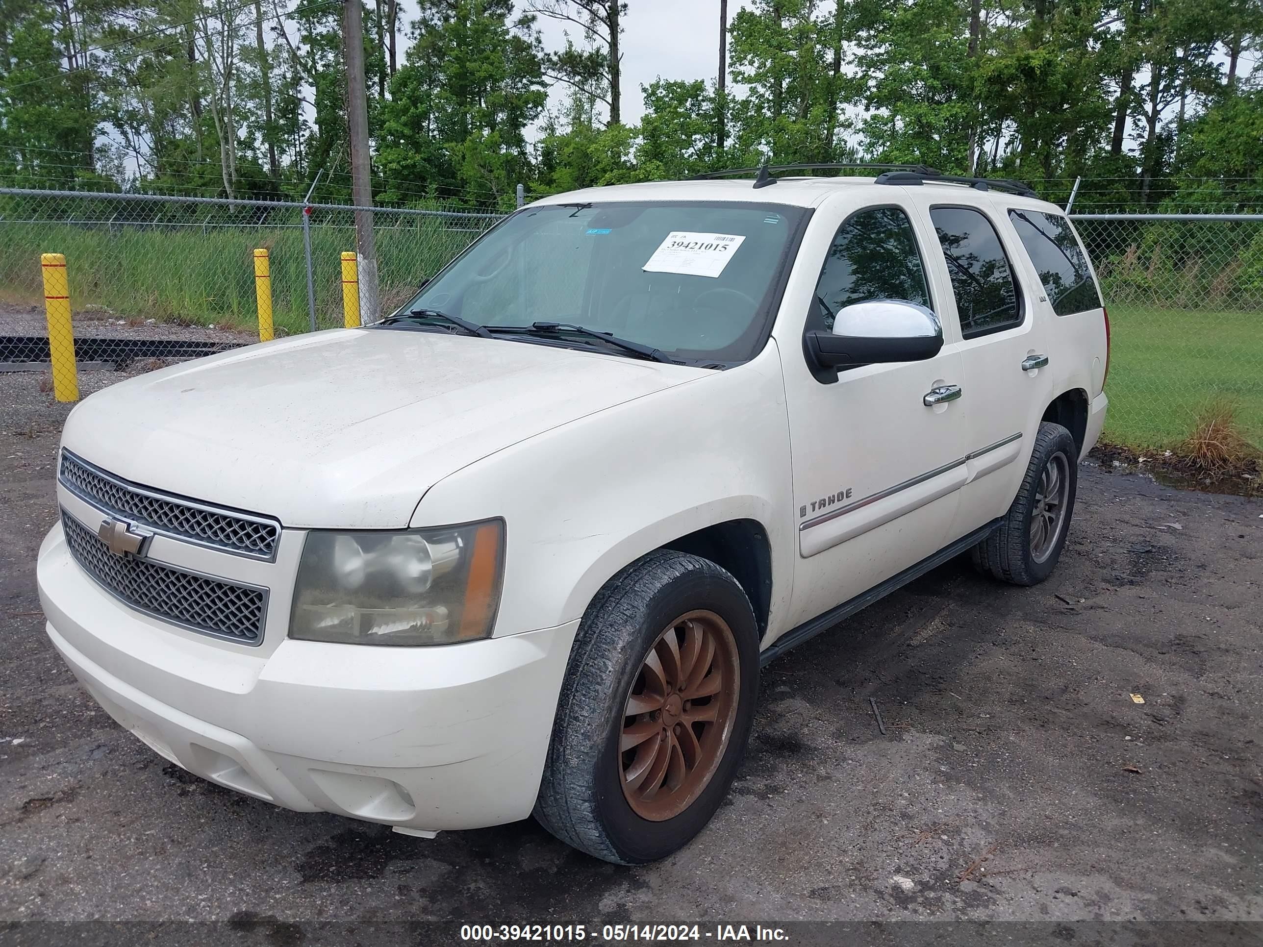 Photo 1 VIN: 1GNFC130X8R184770 - CHEVROLET TAHOE 