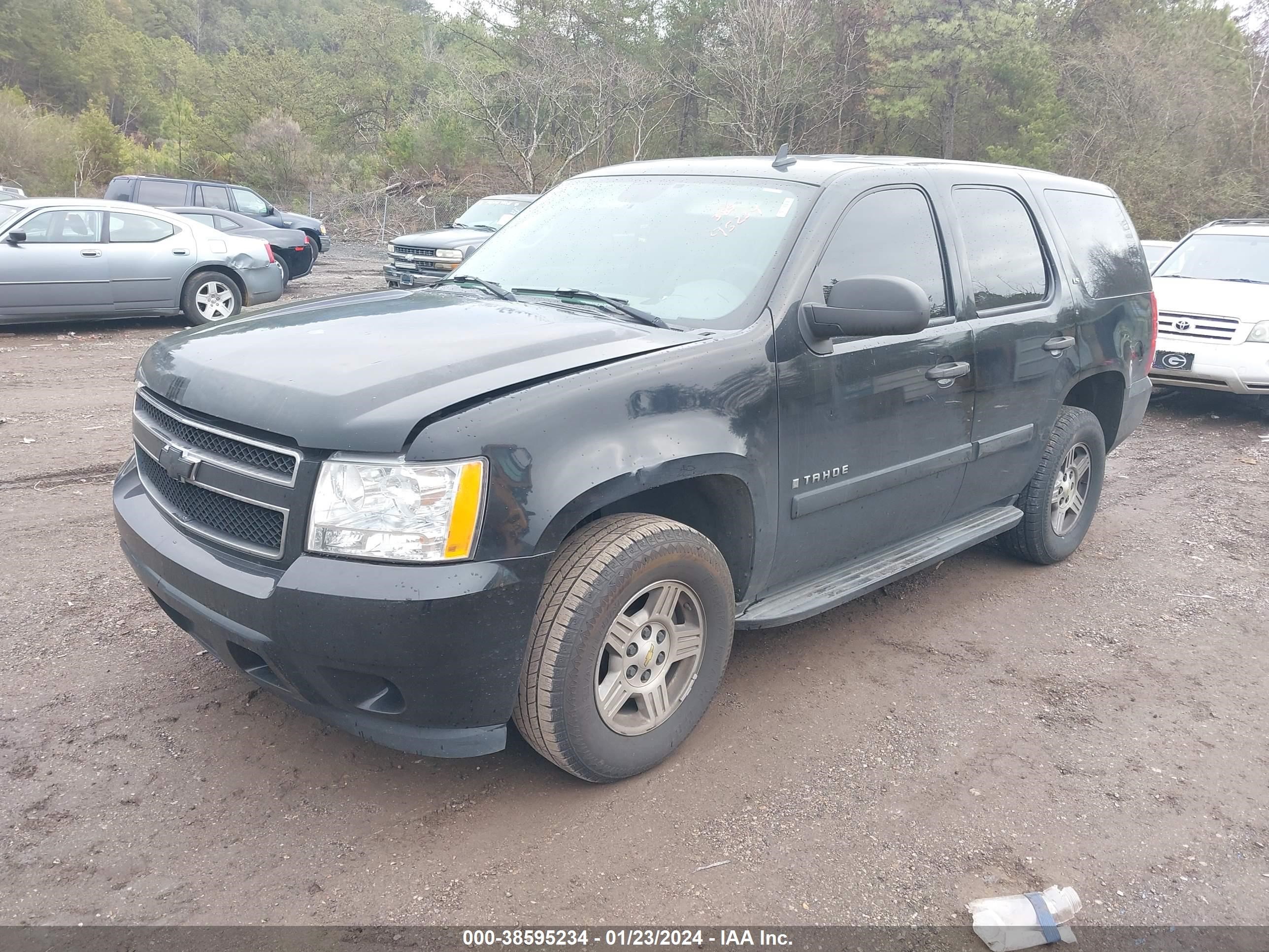 Photo 1 VIN: 1GNFC13C17R392948 - CHEVROLET TAHOE 