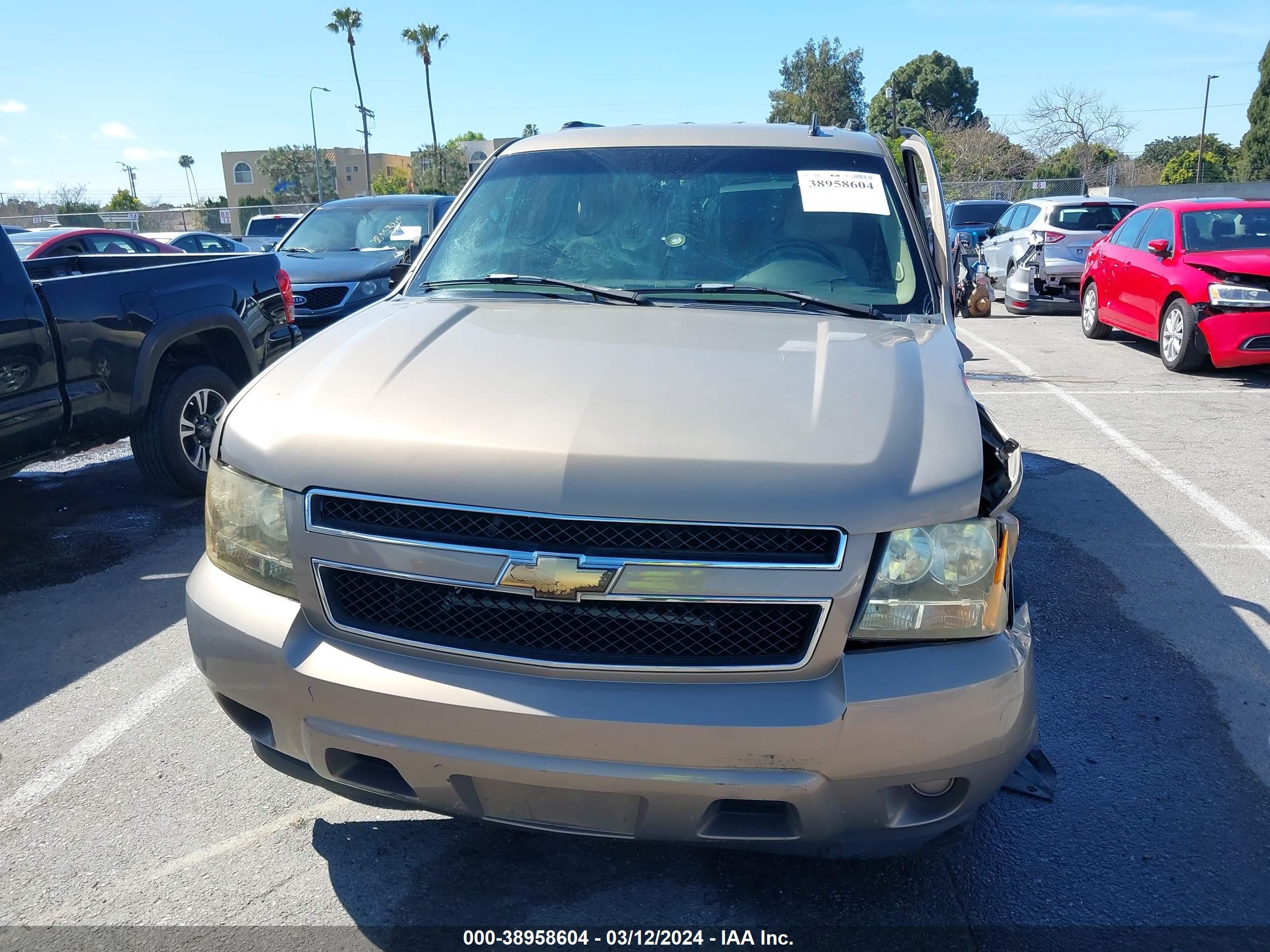 Photo 11 VIN: 1GNFC13C37R331150 - CHEVROLET TAHOE 