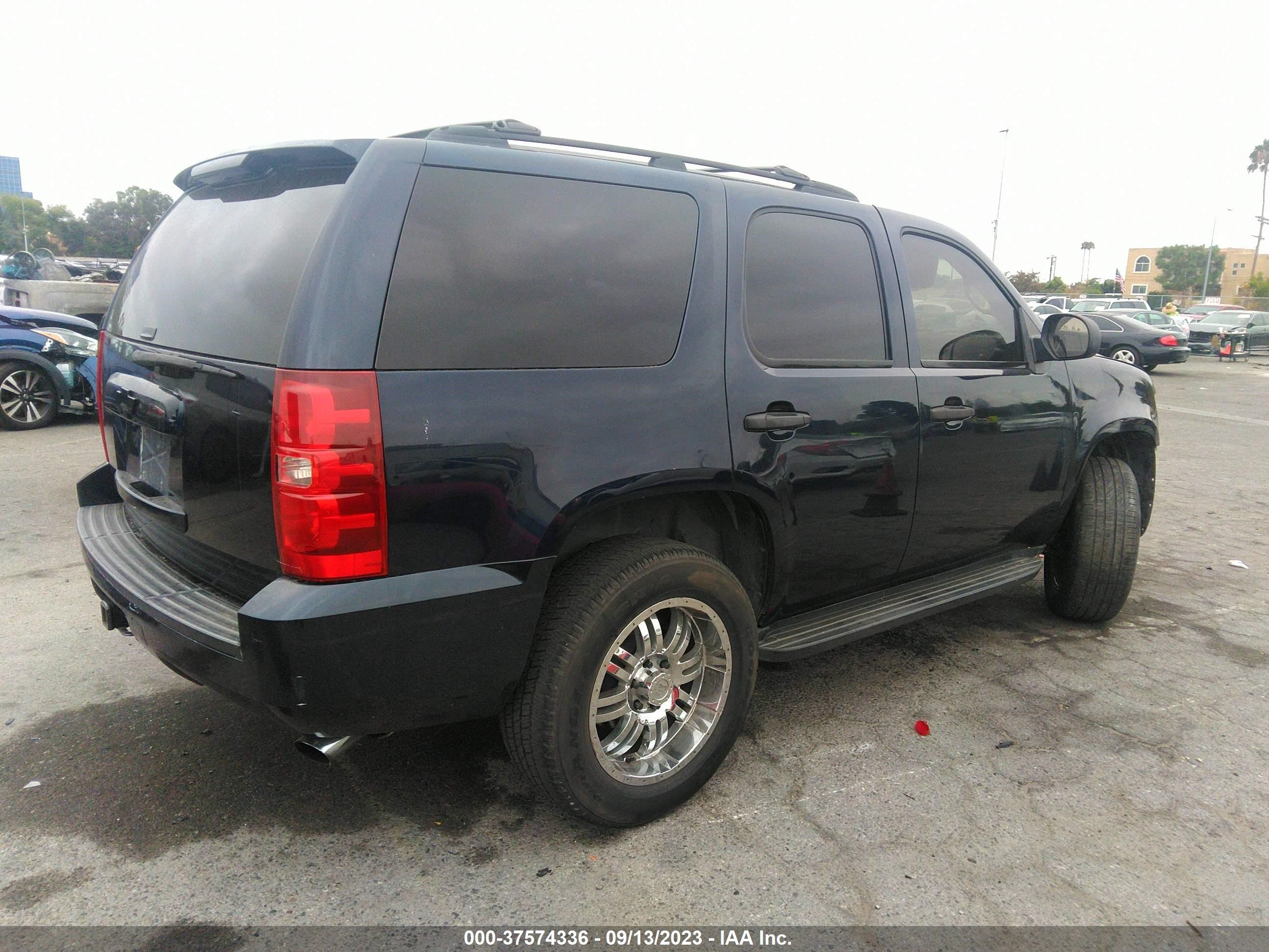 Photo 3 VIN: 1GNFC13C47R374105 - CHEVROLET TAHOE 